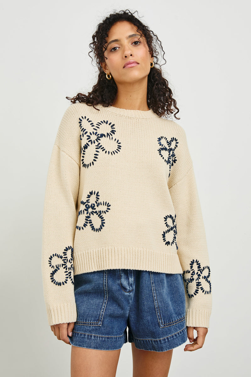 ZOEY SWEATER - IVORY NAVY STITCHED DAISIES – Rails UK
