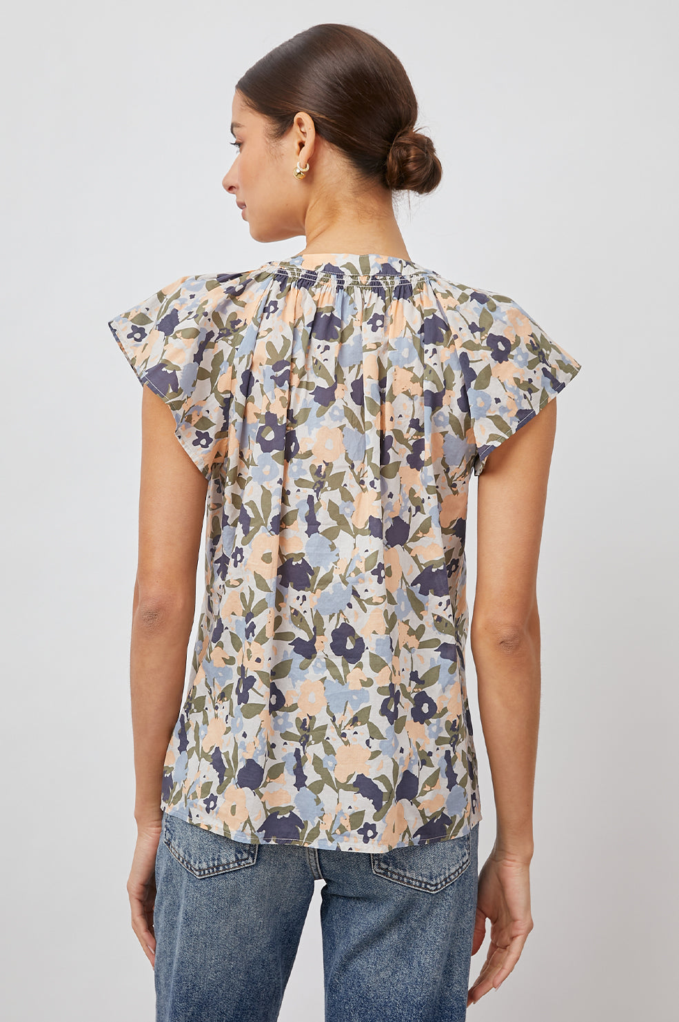 ALENA MOD FLORAL SHORT SLEEVE BLOUSE-BACK