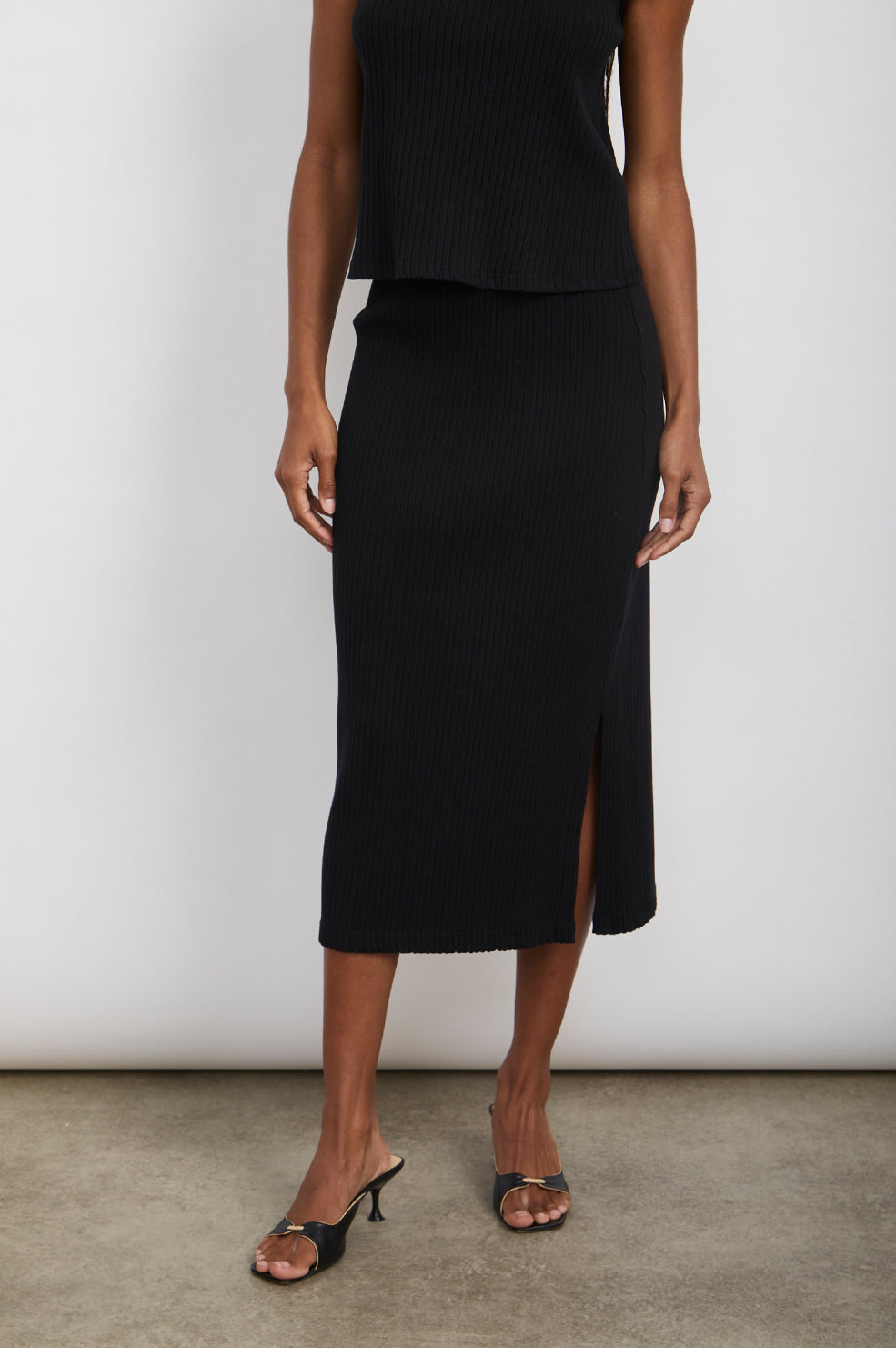 ANGIE TRUE BLACK SKIRT- FRONT