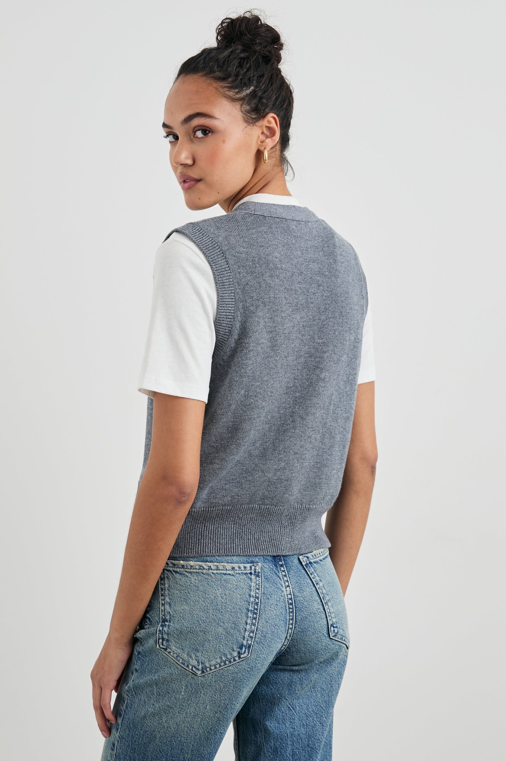 ANNIKA-CHARCOAL-BACK