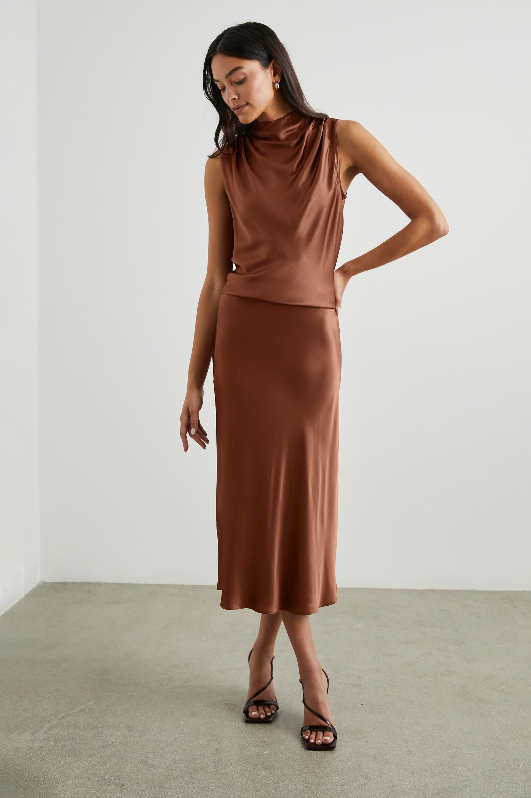 ANYA-CEDAR-FULL FRONT BODY