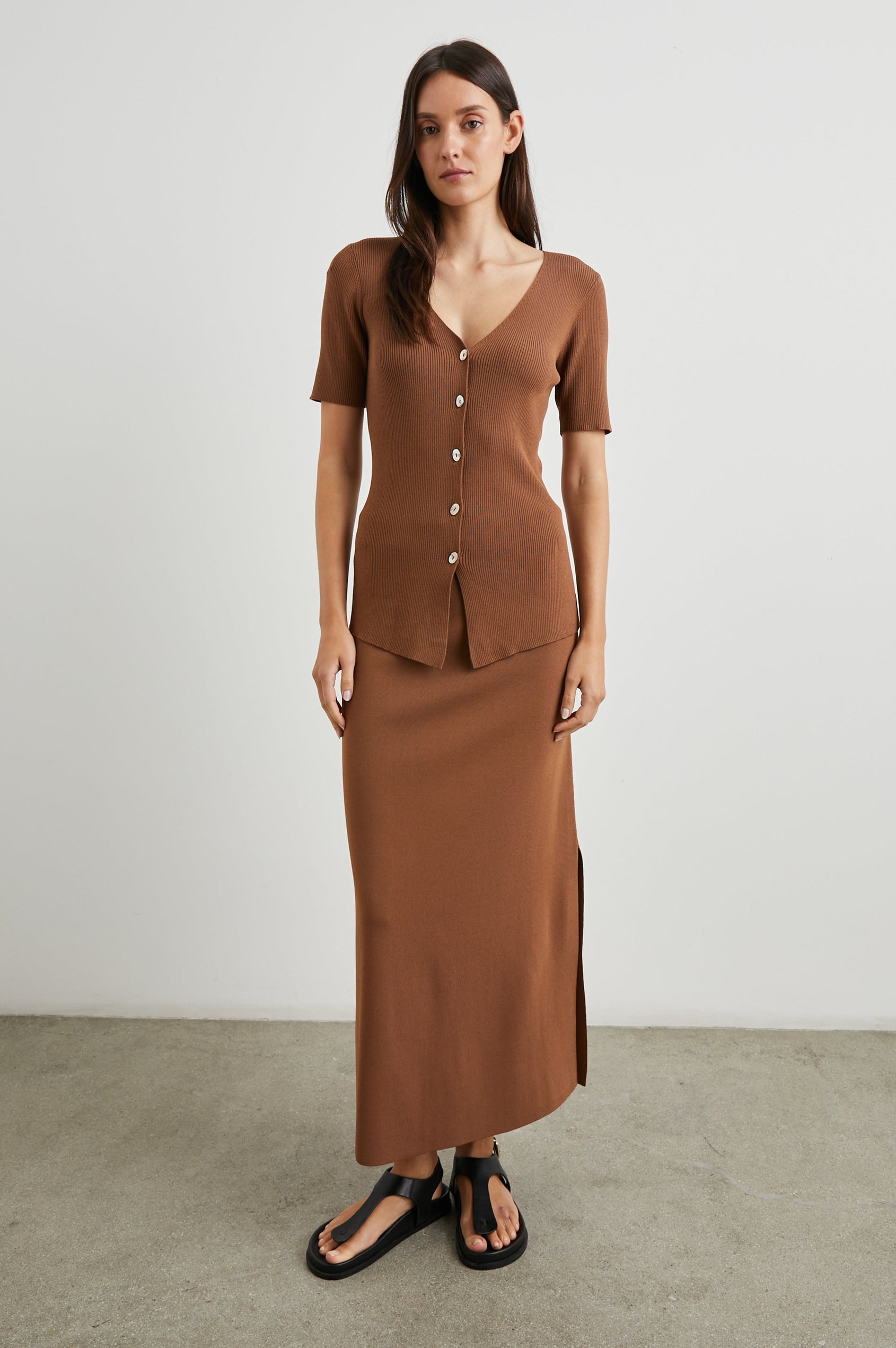 Arden Ribbed, Short Sleeve Top with a Deep V Neck and Buttons Down the Front in Cacao Colorway - Front Full Body View Featured on Model 