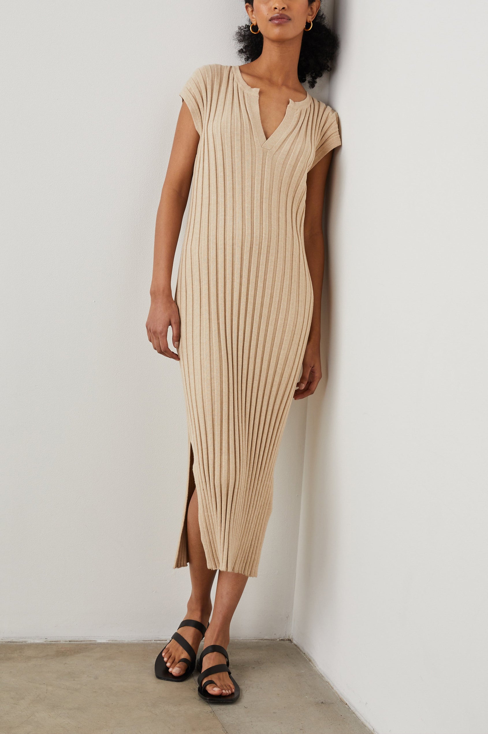 ASHLEY-FLAX-FRONT ANGLE