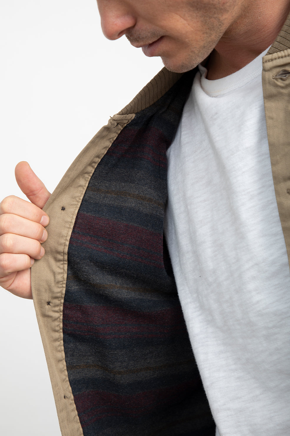 ASTON CEDER JACKET-DETAIL