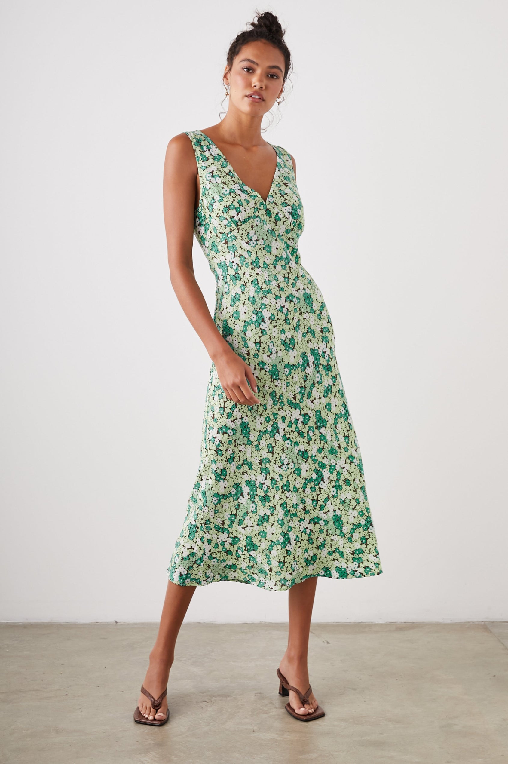 AUDRINA EMERALD BLOOM DRESS - FRONT