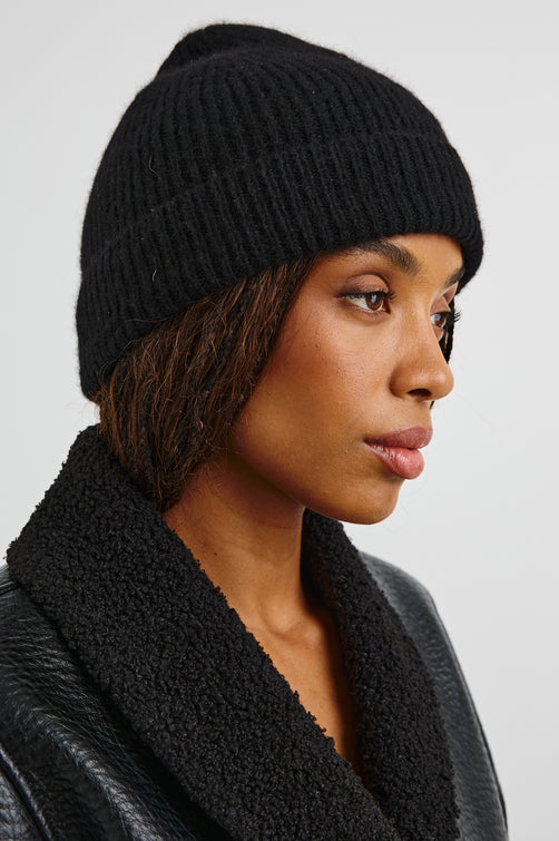 AUTUMN CASHMERE SILK BEANIE - BLACK