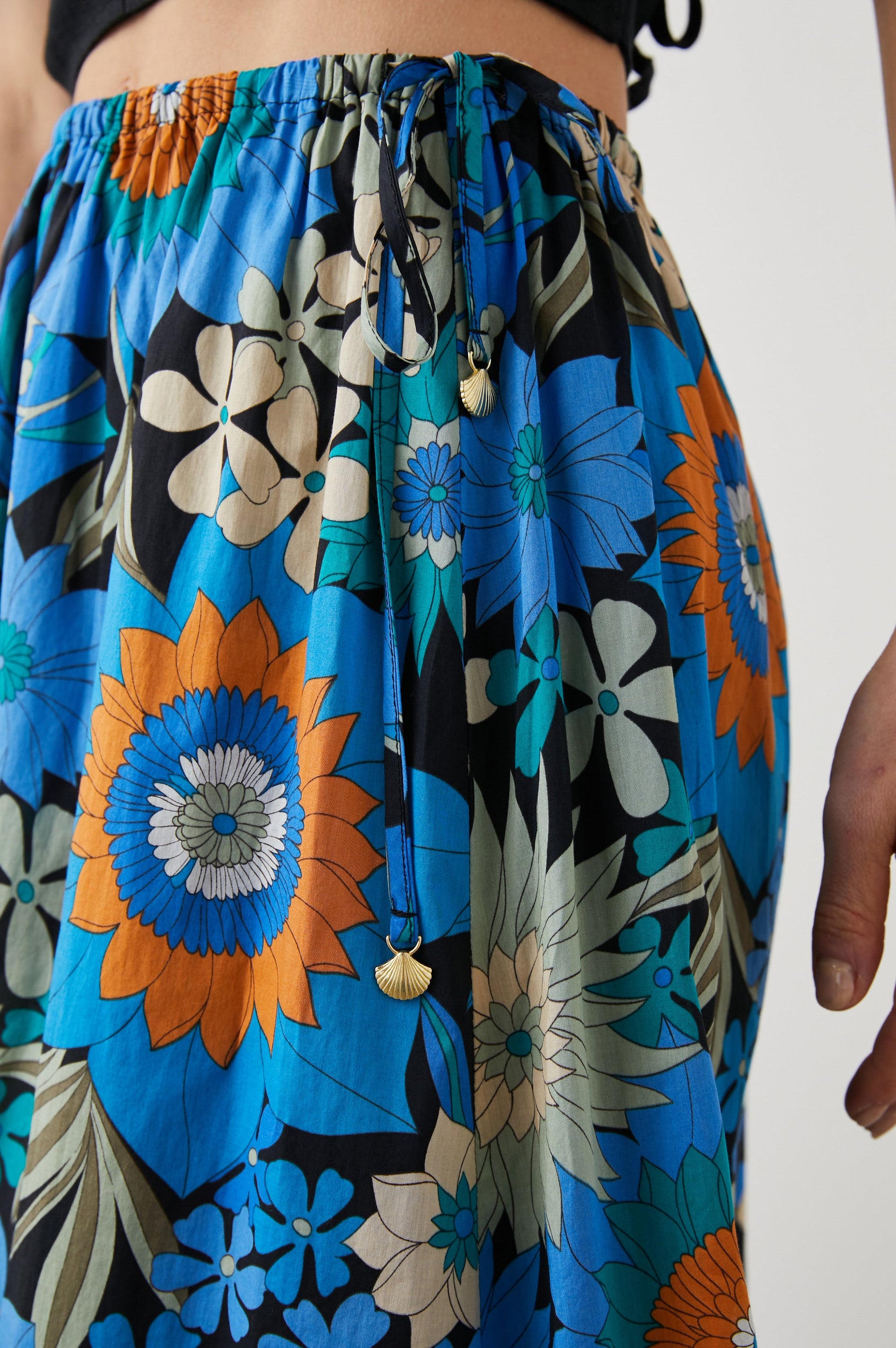 BEECH SKIRT AZUL WILD FLOWER - DETAIL