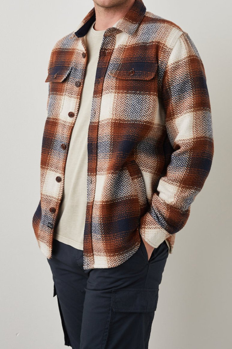 BERKSHIRE CHINCHILLA NAVY CIRRUS - SIDE ANGLE