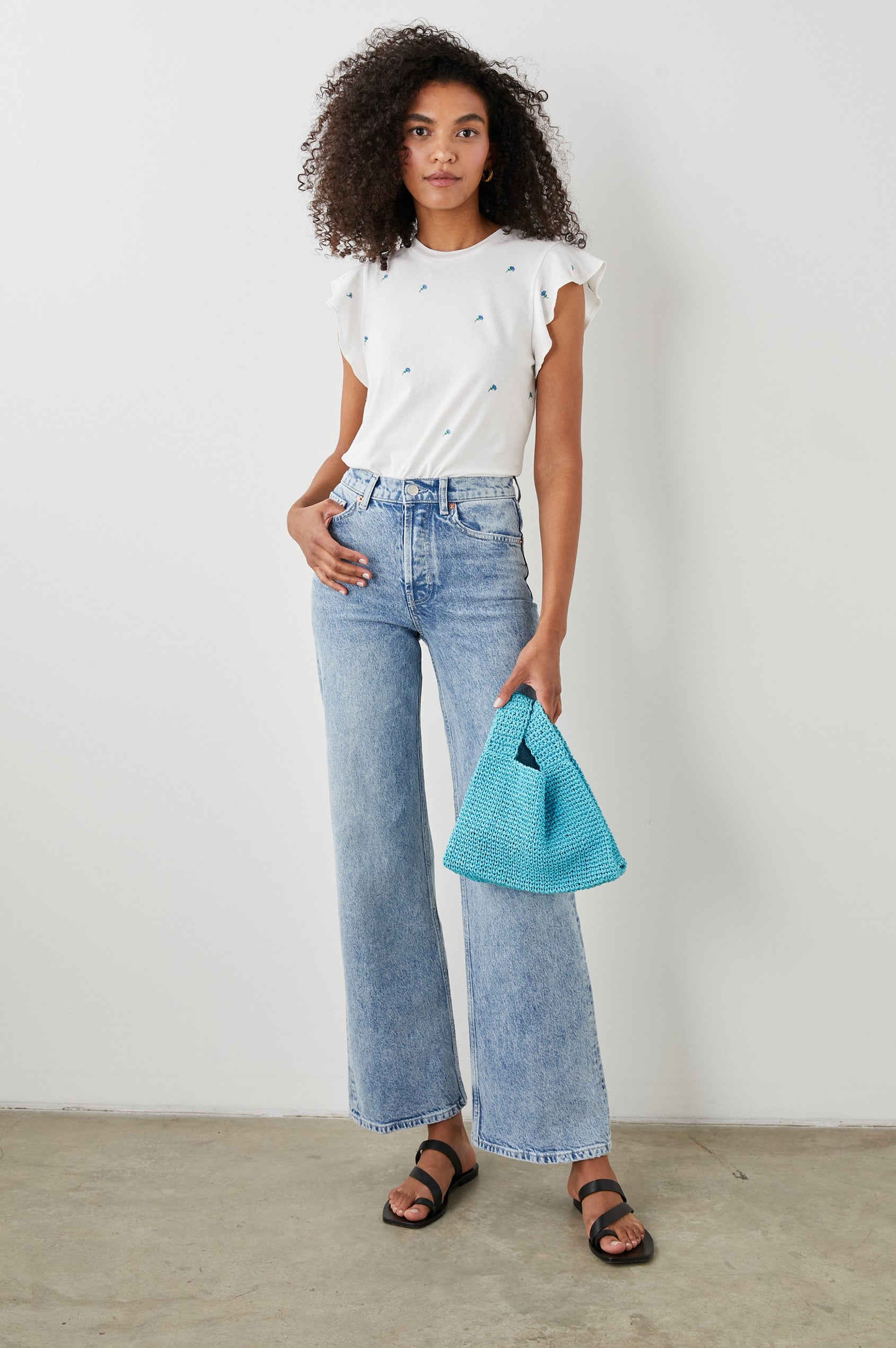 BIRDIE TOP BLUE BUD EMBROIDERY - FULL FRONT BODY