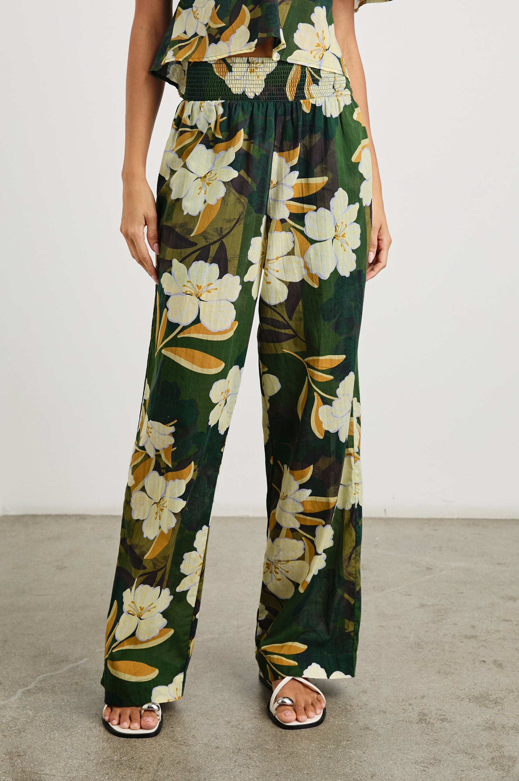 BRENDON-PLUMERIAS-FRONT ANGLE