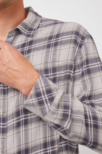 BRUSHED LENNOX SYCAMORE CAMP BUTTON DOWN LONG SLEEVE- DETAIL