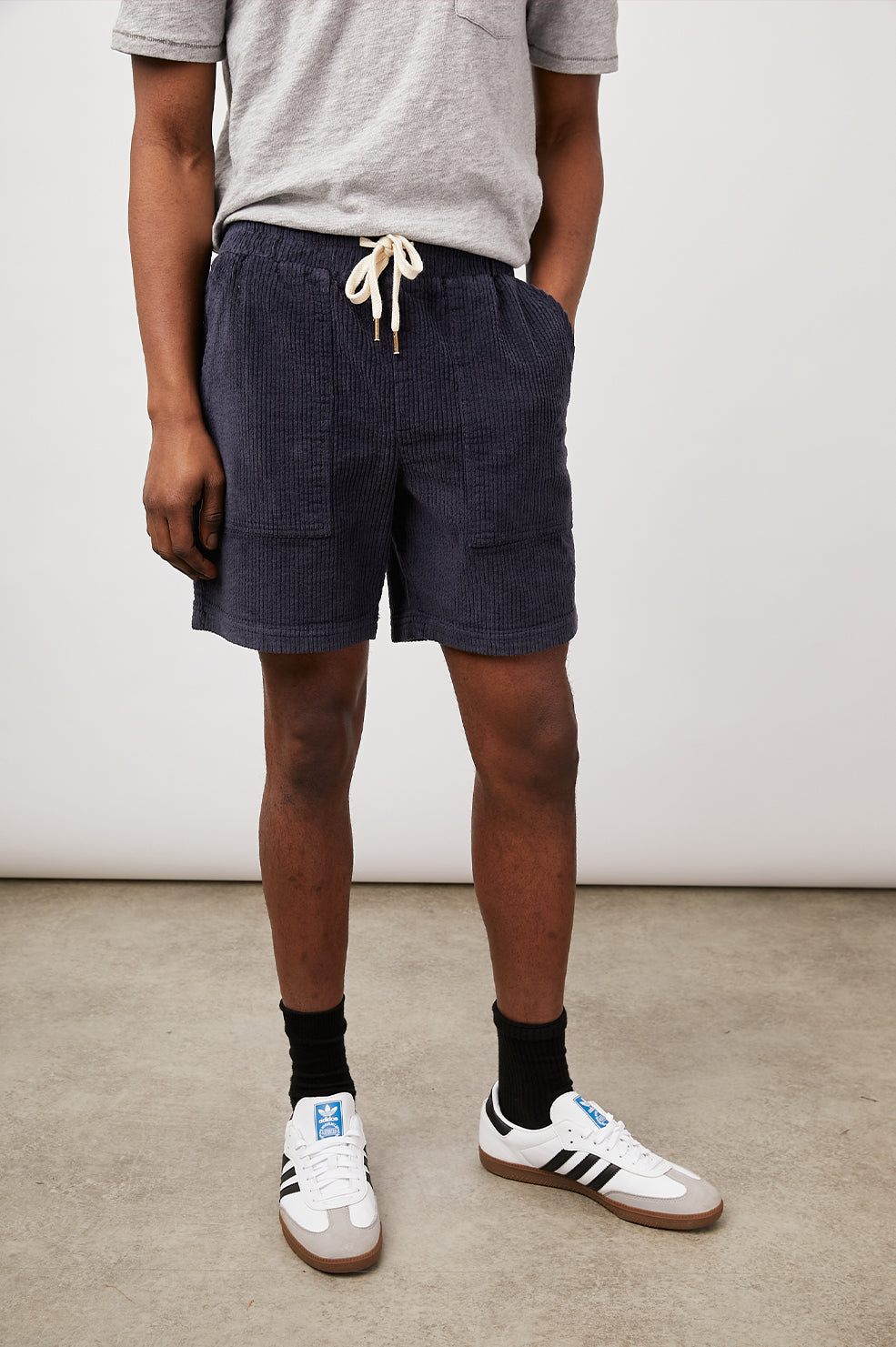 CALEB NAVY SHORT- FRONT