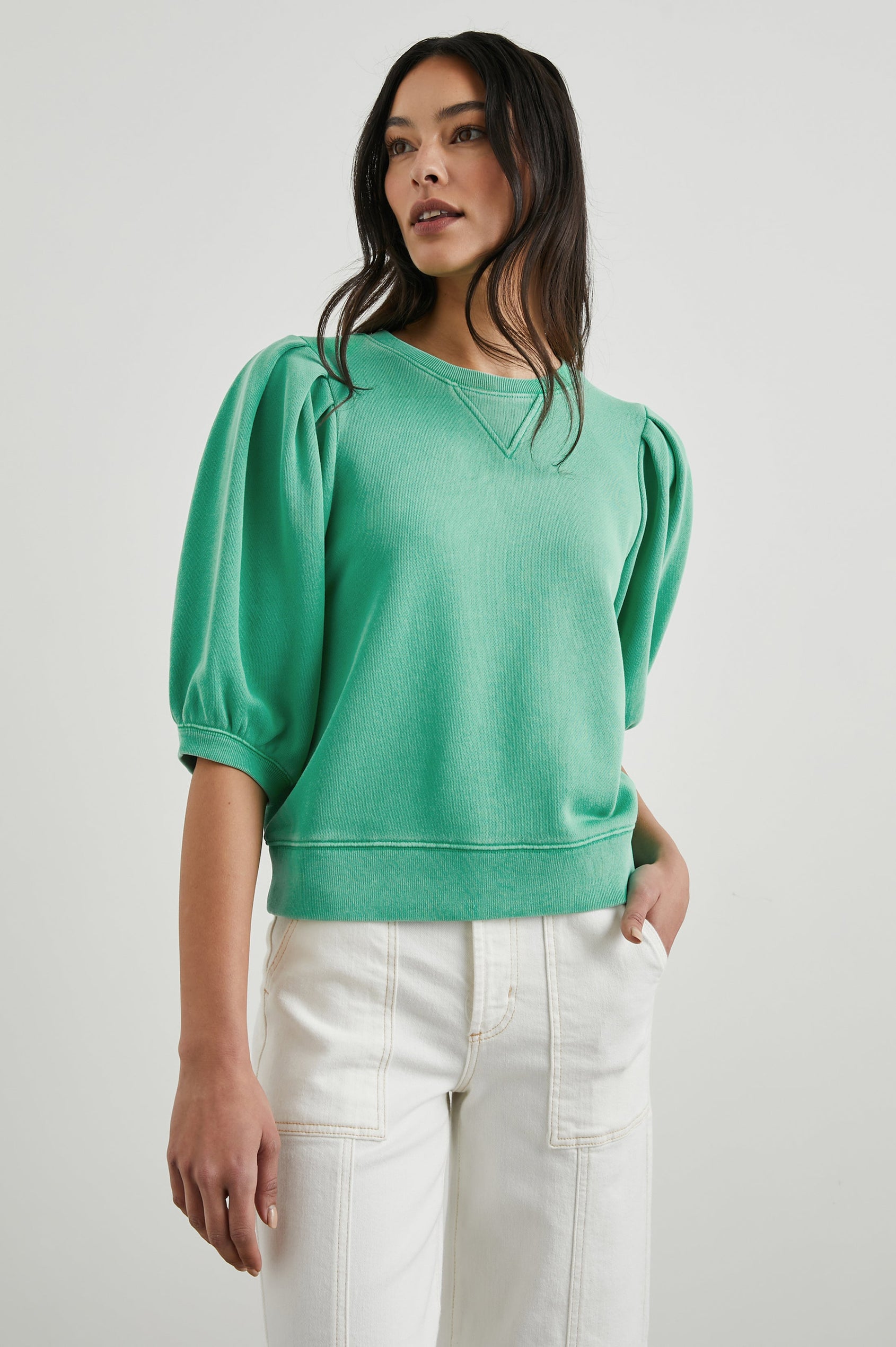 CAMY-JADE-SIDE ANGLE