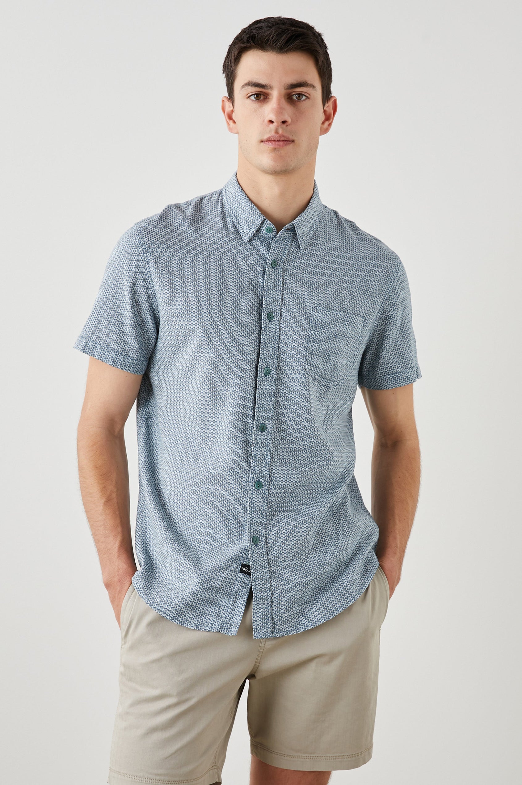 CARSON FRESCO NAVY INDIGO SHIRT - FRONT BOTH HANDS IN POCKETS