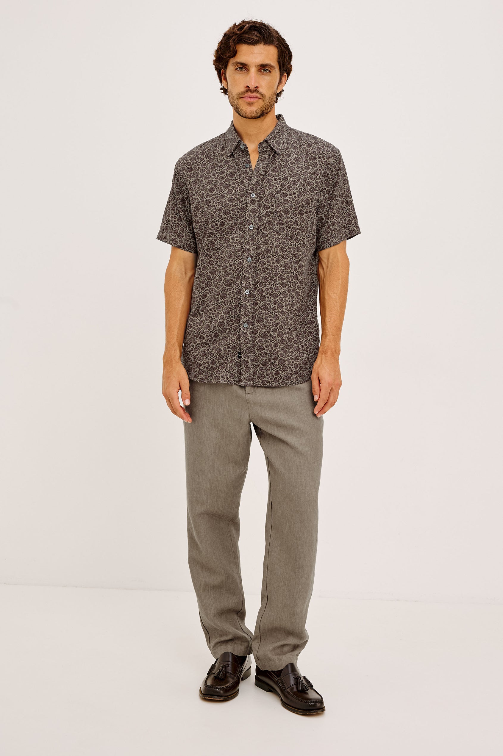 Carson Shirt in Linen With Short Sleeves, Relaxed Fit, and Chest Patch Pocket in Red Rock Floral Colorway - Full Body Front View Featured on Model