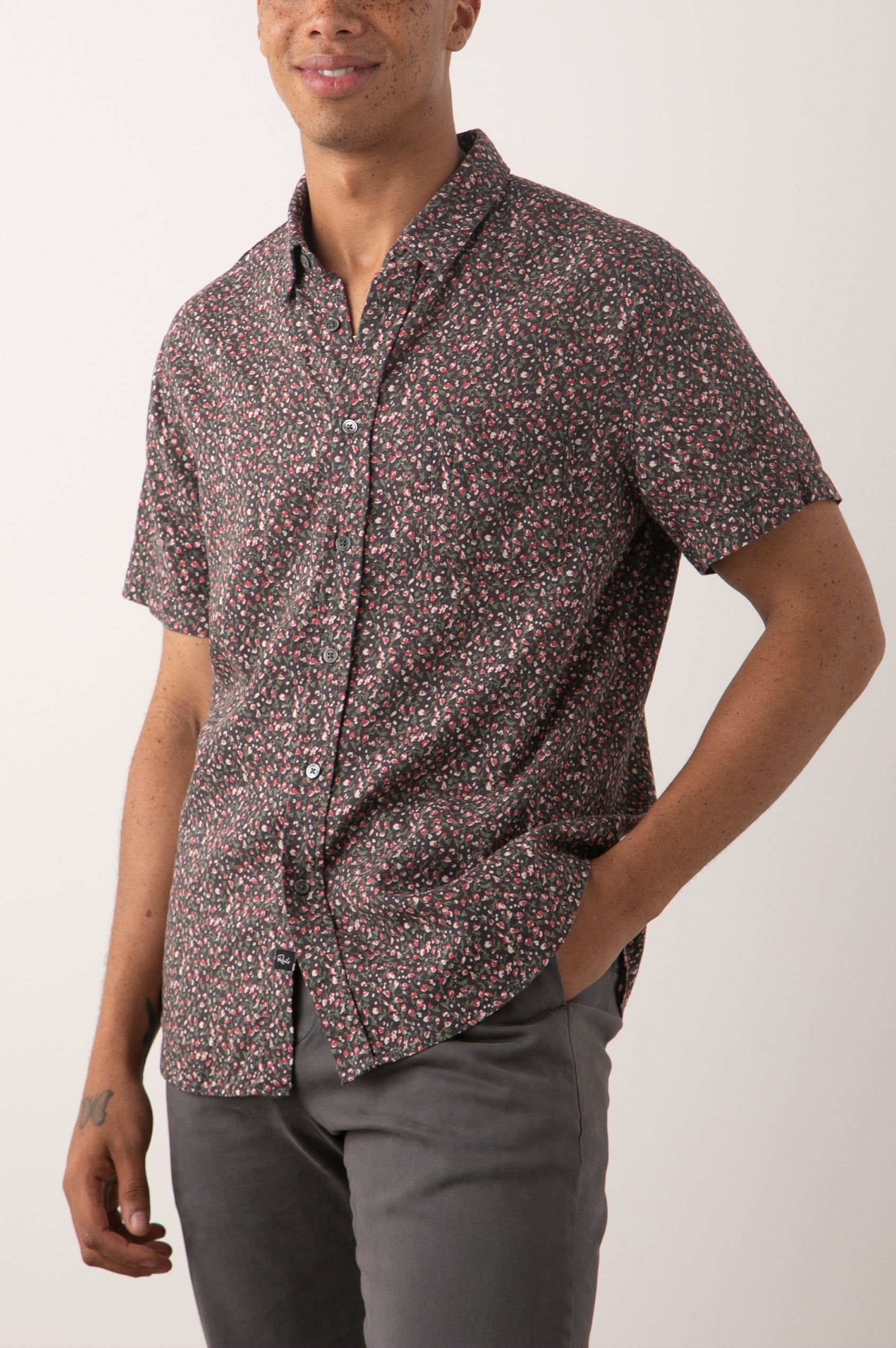 CARSON SPRING BLOSSOM SHADOW RED SHIRT - FRONT ONE HAND IN POCKET