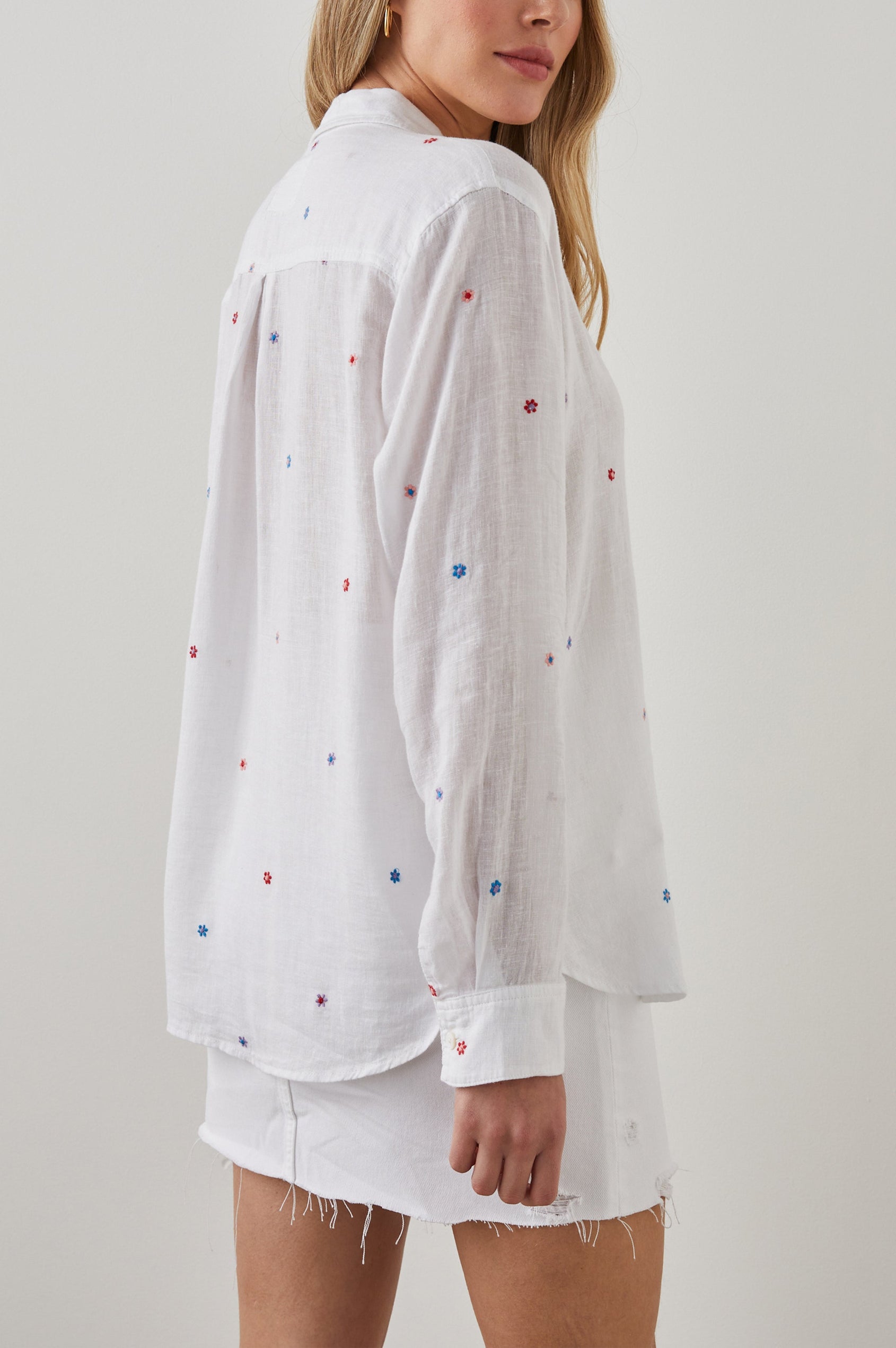 CHARLI SHIRT - MULTI DAISY EMBROIDERY