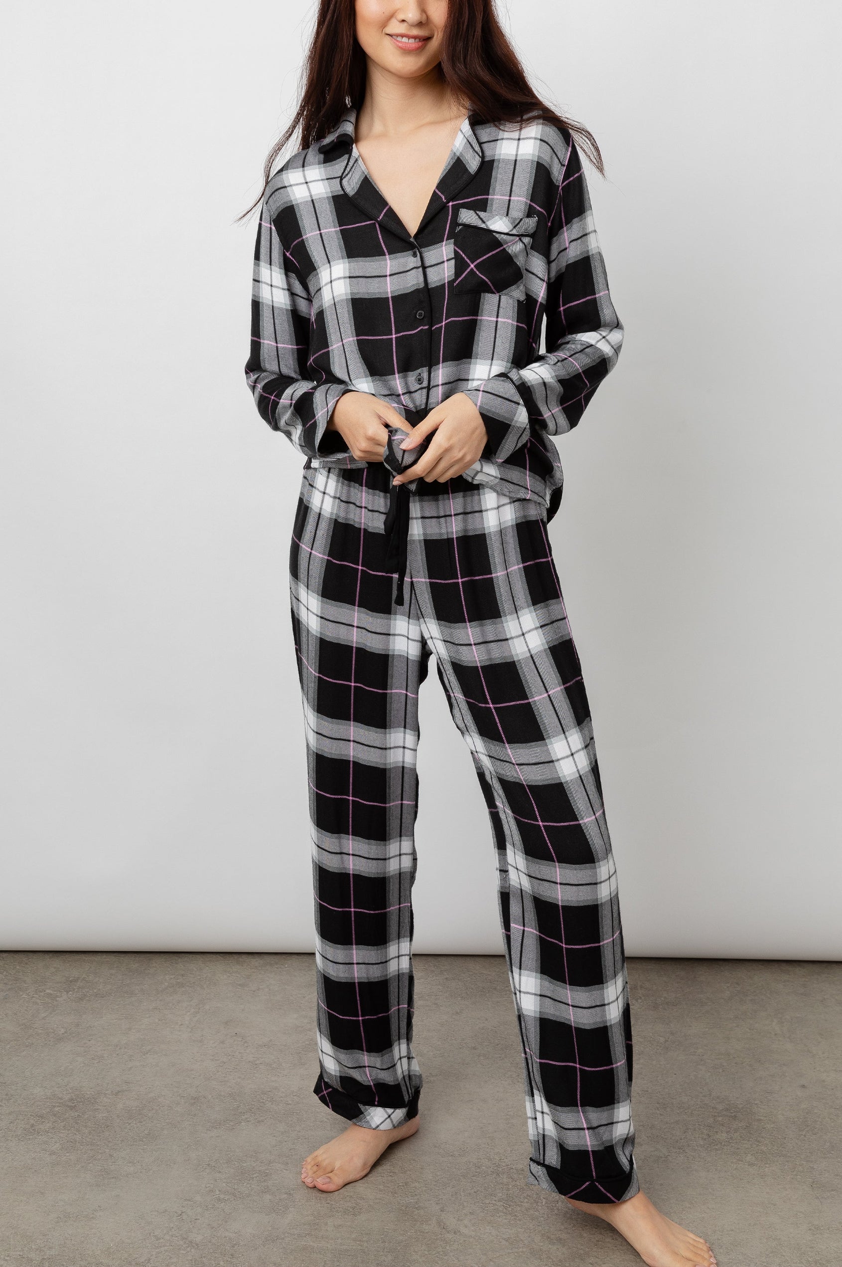 CLARA-BLACK-STORM-BERRY-FRONT