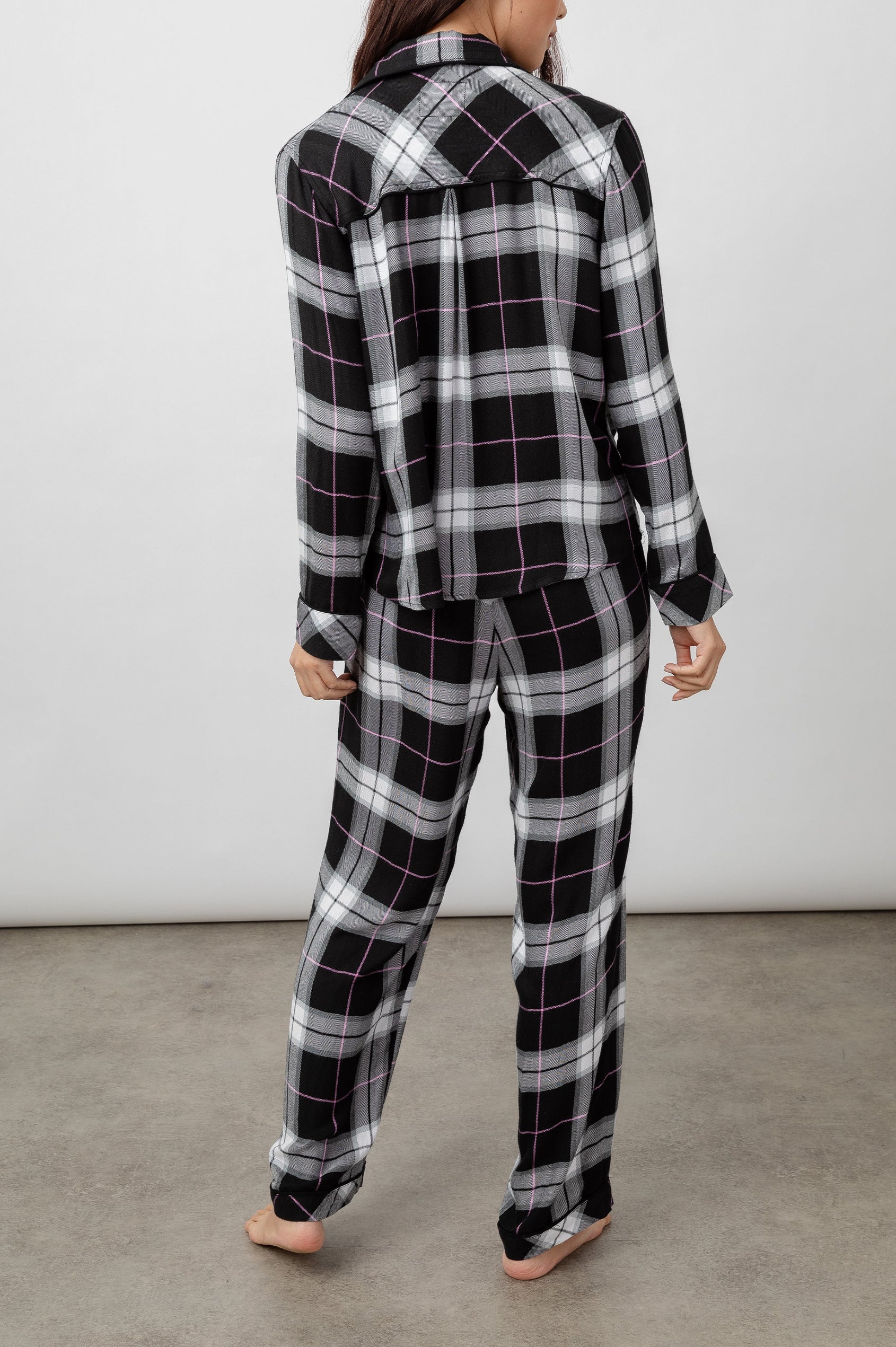 CLARA-BLACK-STORM-BERRY-BACK