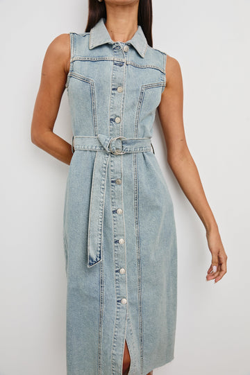 Costa form fitting, short sleeve denim midi dress with adjustable O-ring belt and front buttons in Low Tide - close up of details on model