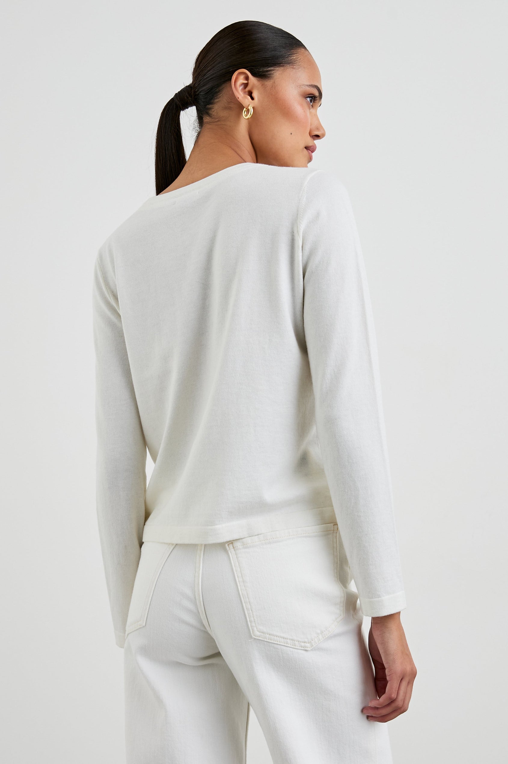 COTTON-CASHMERE-LONG-SLEEVE-TEE-WHITE-BACK