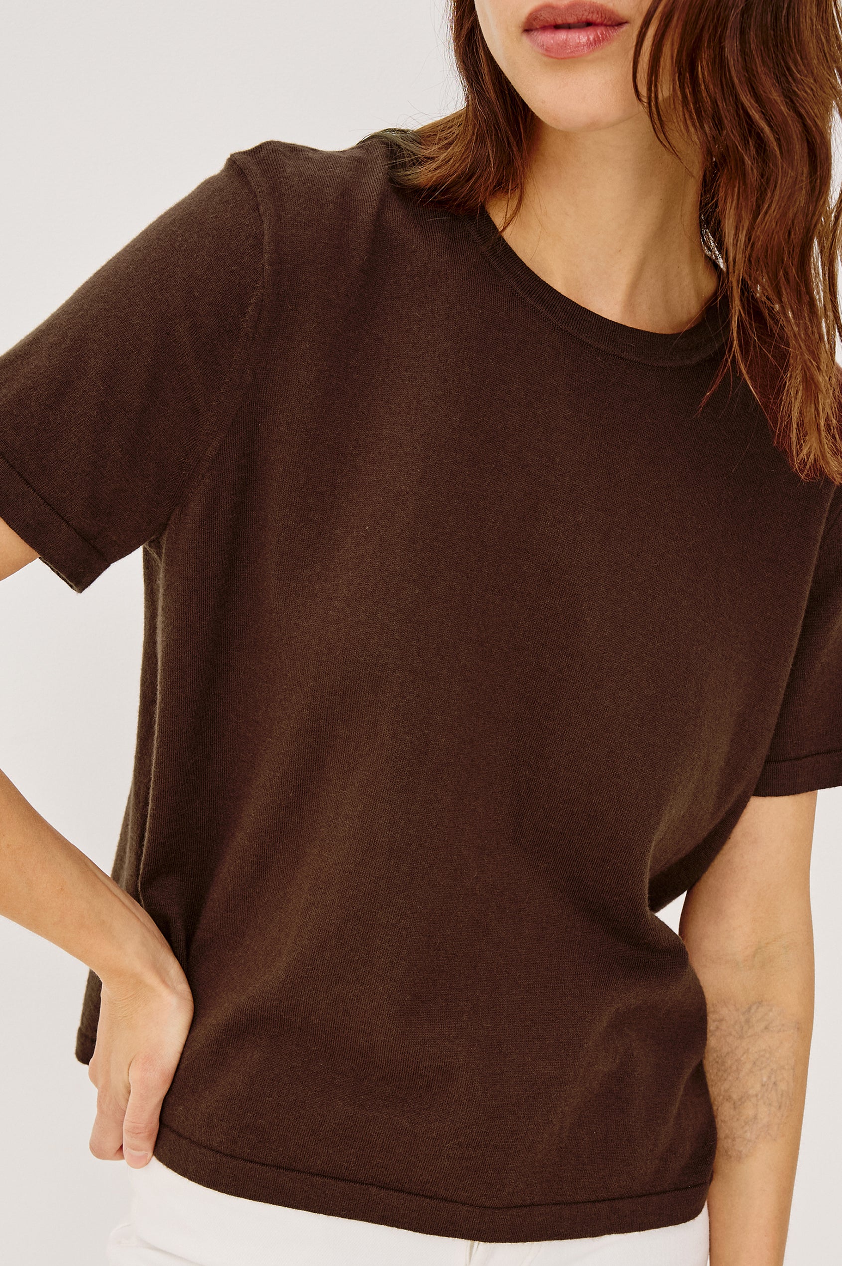 Women's short-sleeve T-shirt in Espresso brown, crafted from a premium cotton-cashmere blend - front view featured on model.