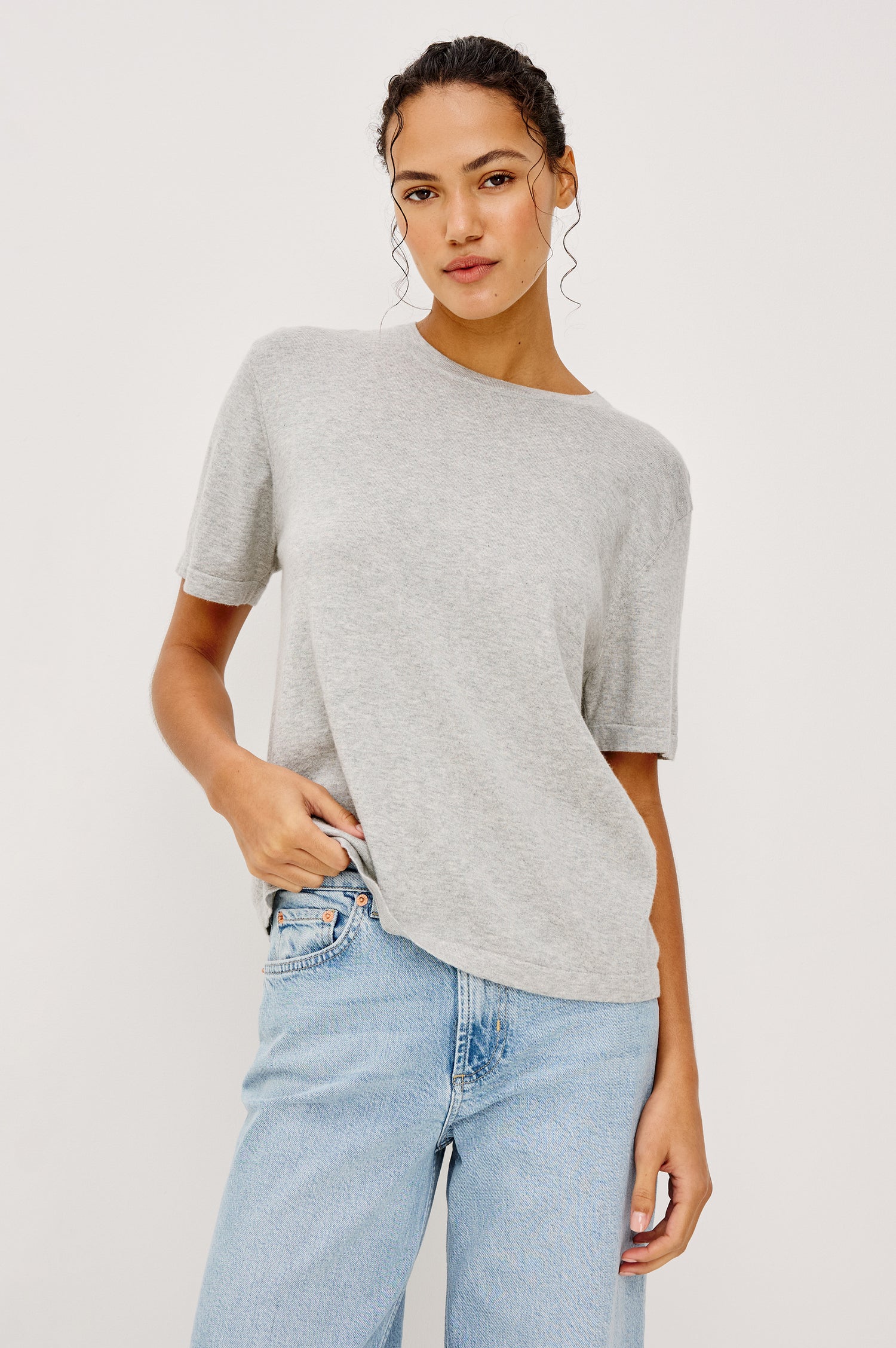 Cotton Cashmere Short Sleeve crew neck T-Shirt in Heather Grey - front view on model