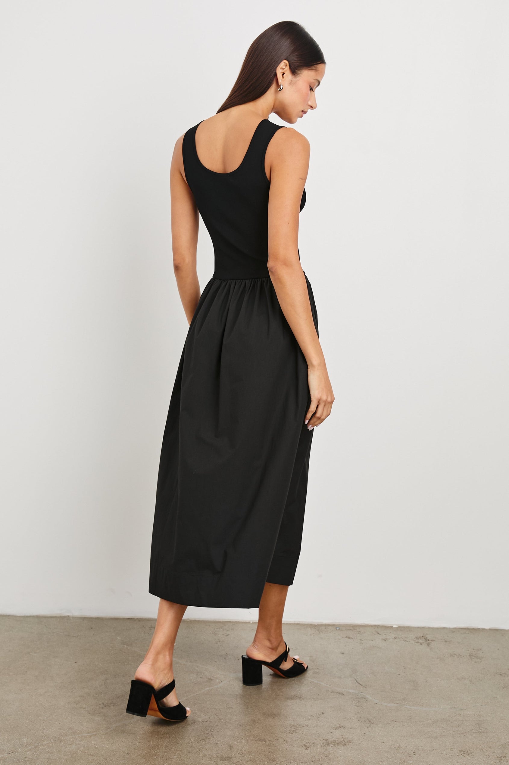 Dia tank midi dress with scoop neck and fitted bodice in Black - back view on model