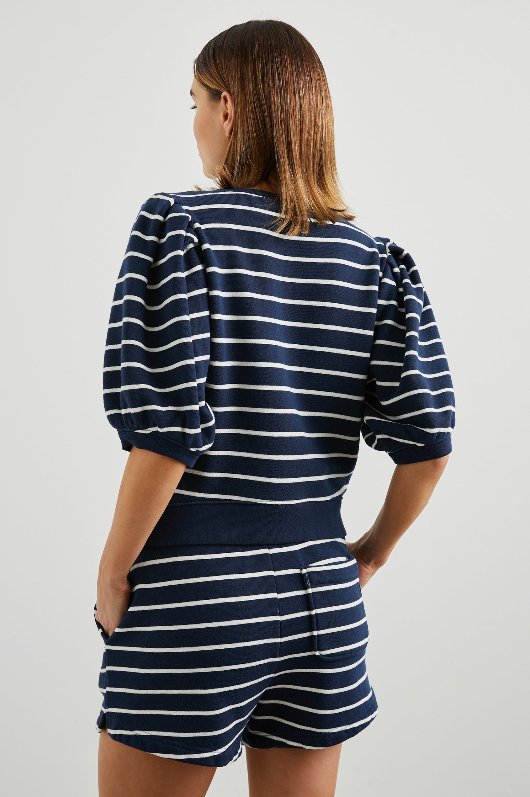 DOM-NAVYWHITESTRIPE-BACK