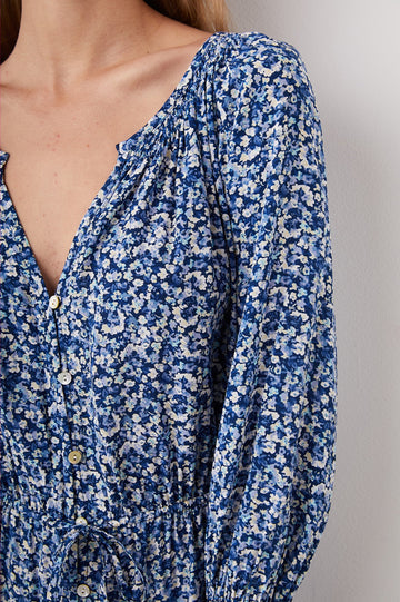 ELIZA-ICE-CHRYSANTHEMUM-DETAIL