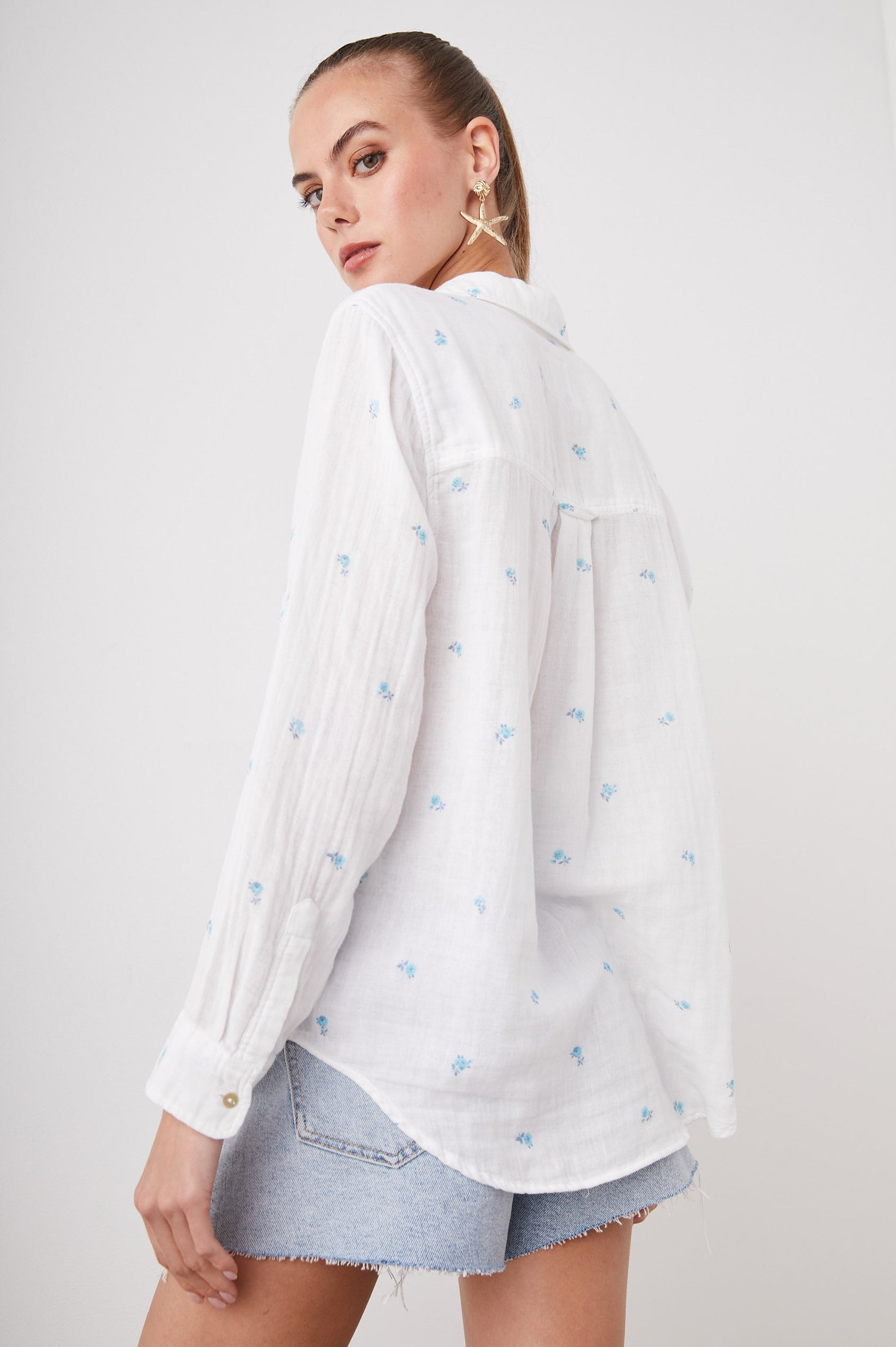 ELLIS SHIRT BLUE BUDS - BACK BODY