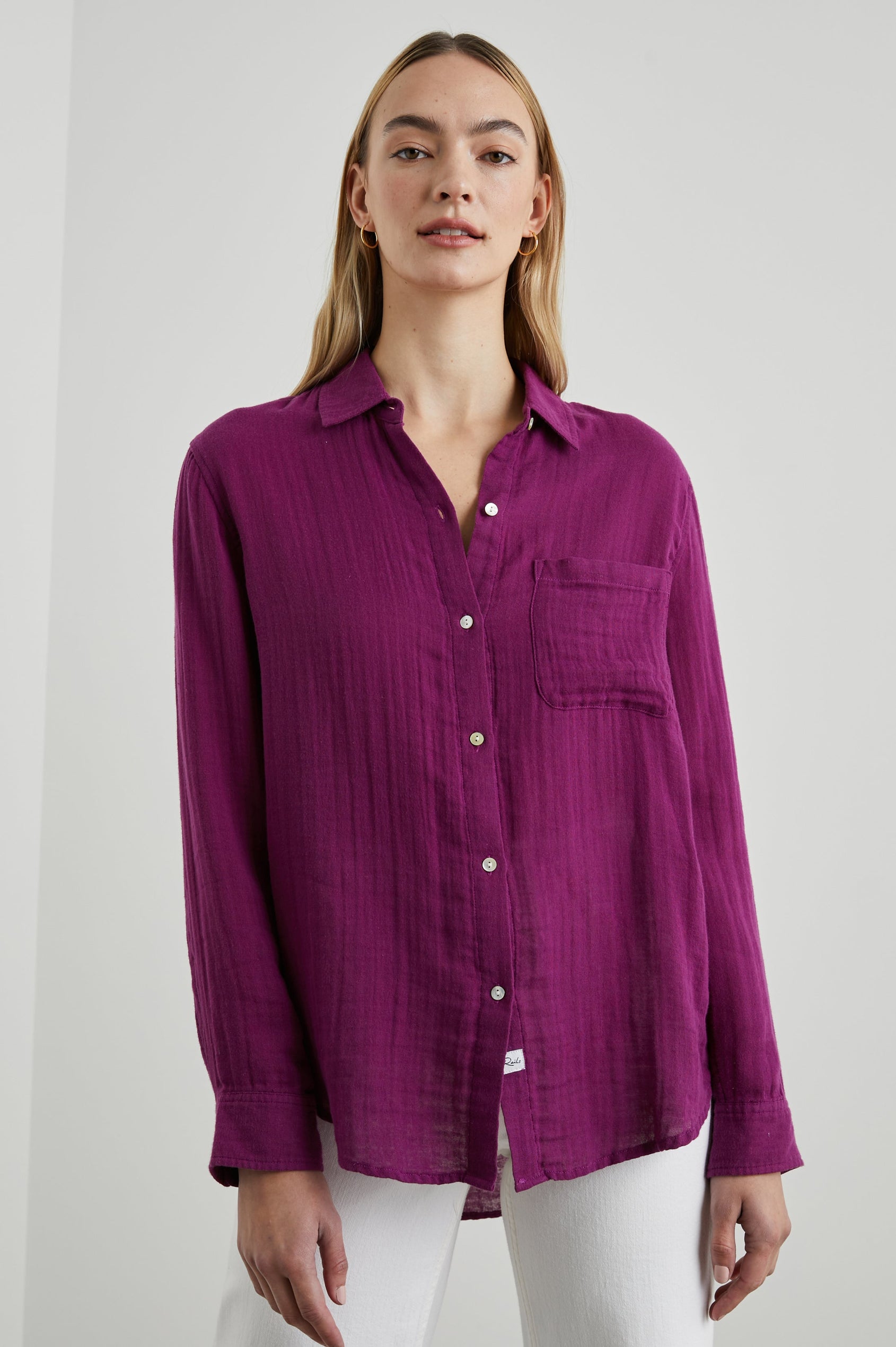 ELLIS SHIRT BOYSENBERRY - FRONT UNTUCKED