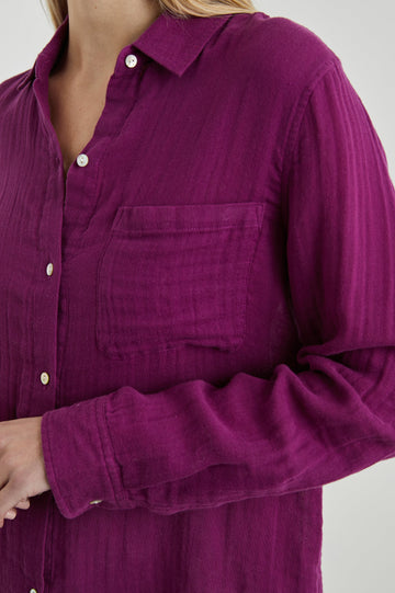 ELLIS SHIRT BOYSENBERRY - DETAIL