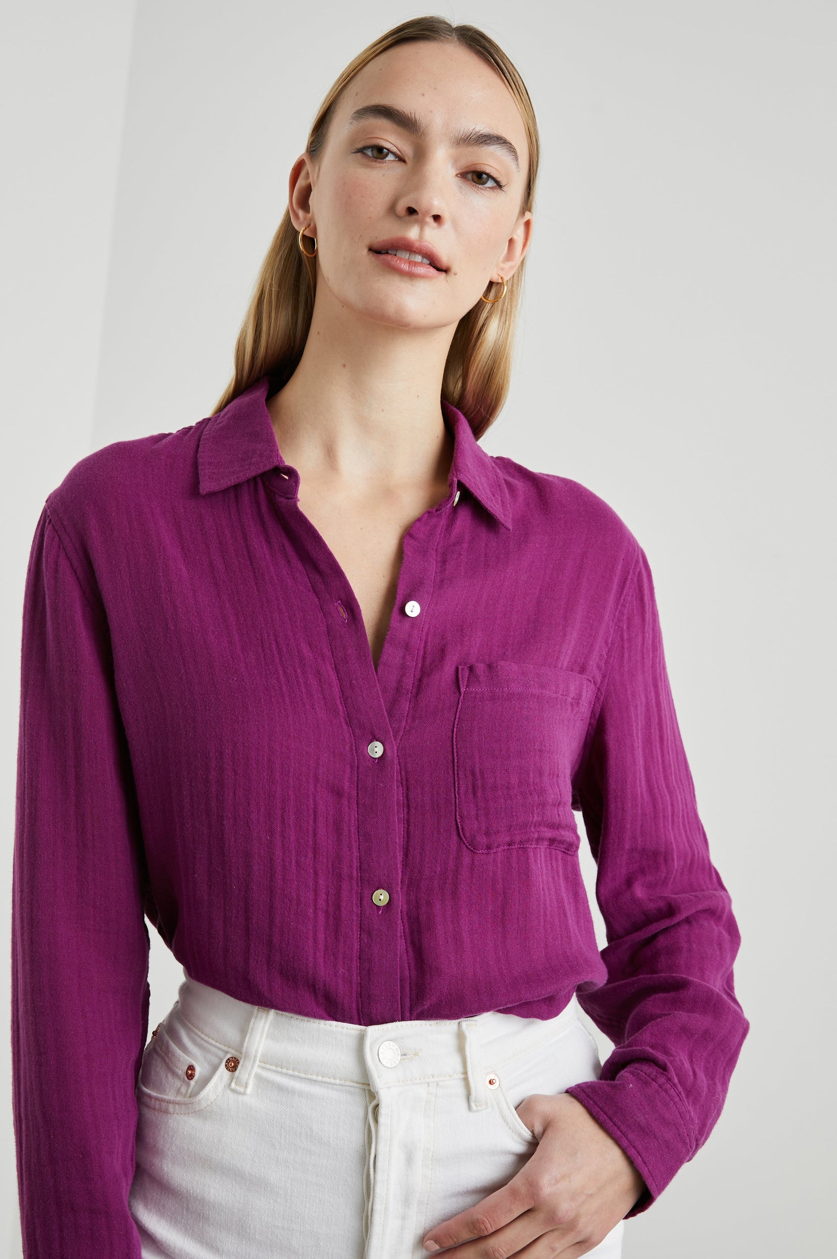 ELLIS SHIRT BOYSENBERRY - FRONT TUCKED IN