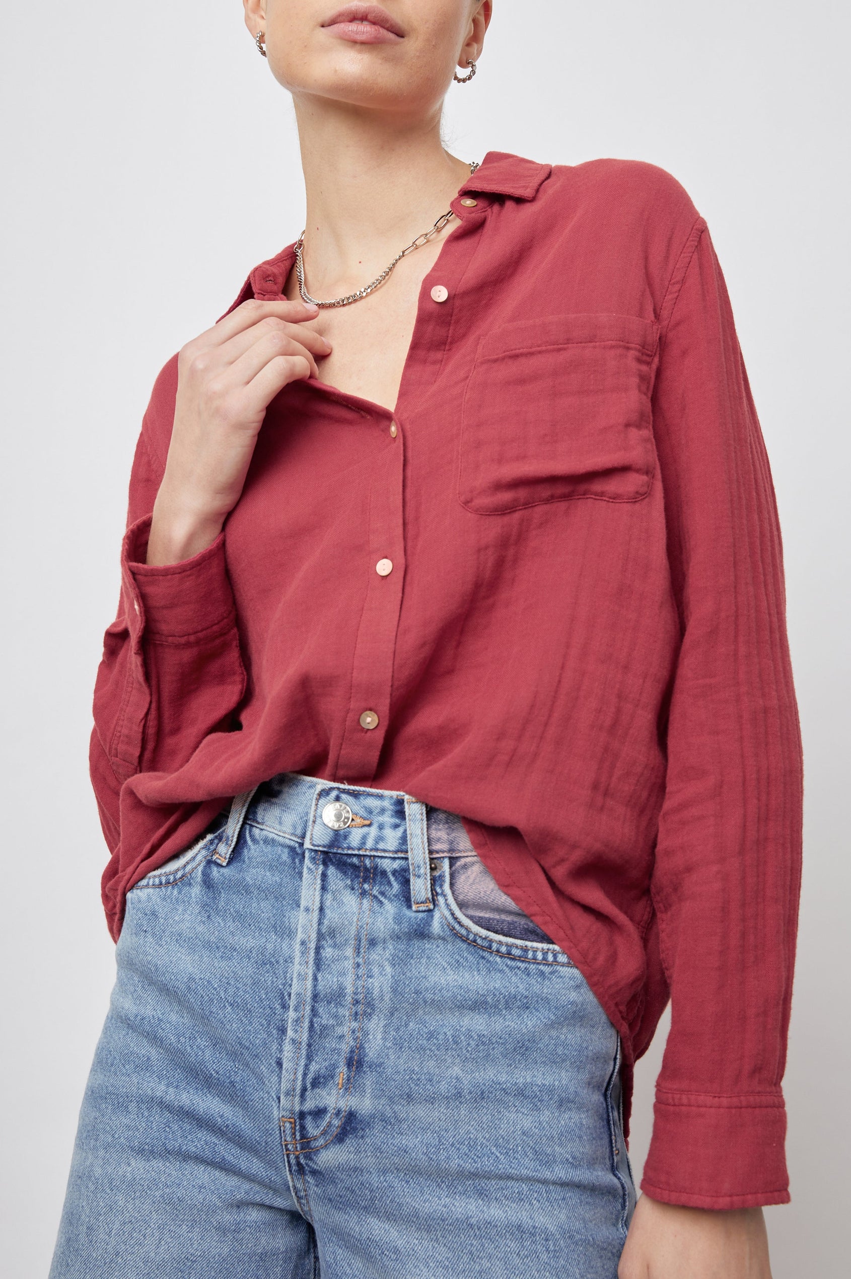 ELLIS-CRANBERRY-FRONT ANGLE