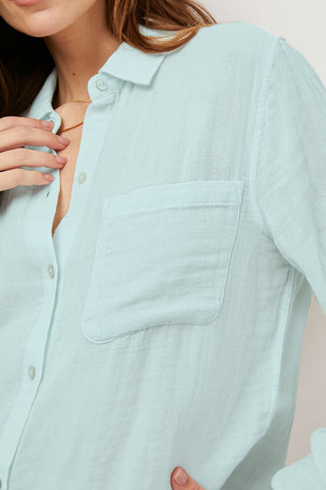 ELLIS SHIRT - SKY-DETAIL