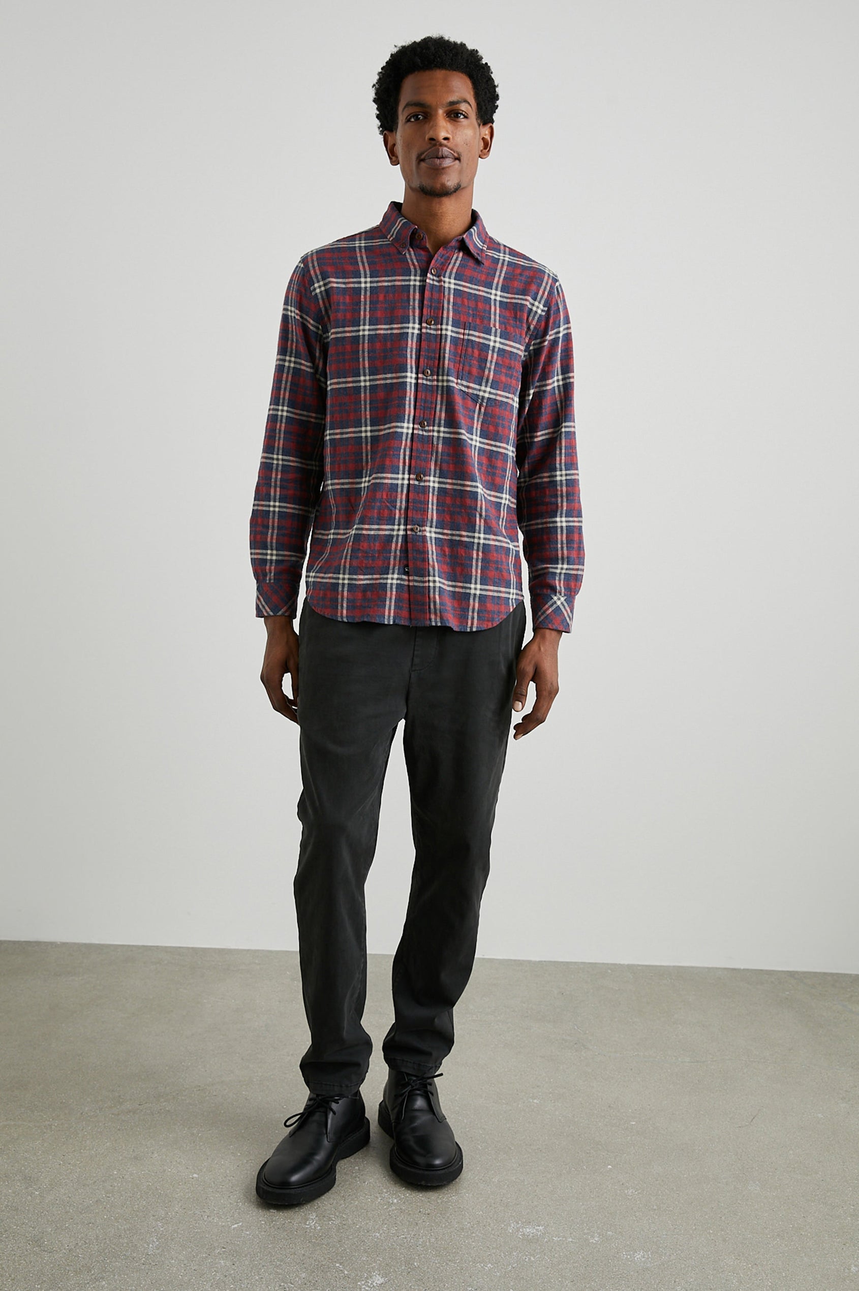 FELIX-NAVY-RED-CREAM-FULL FRONT BODY