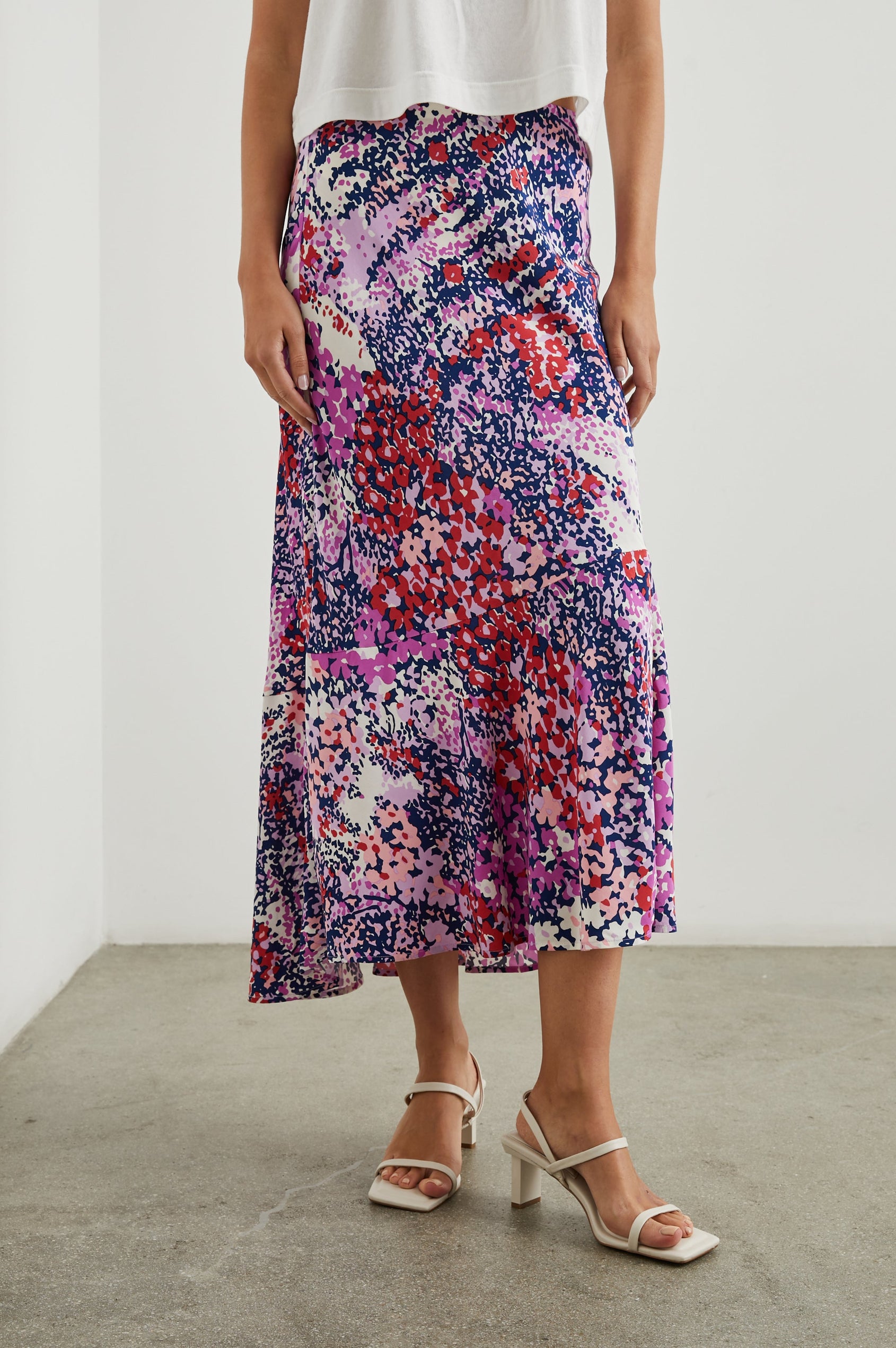 GALA-PURPLE-GARDENIA-FRONT