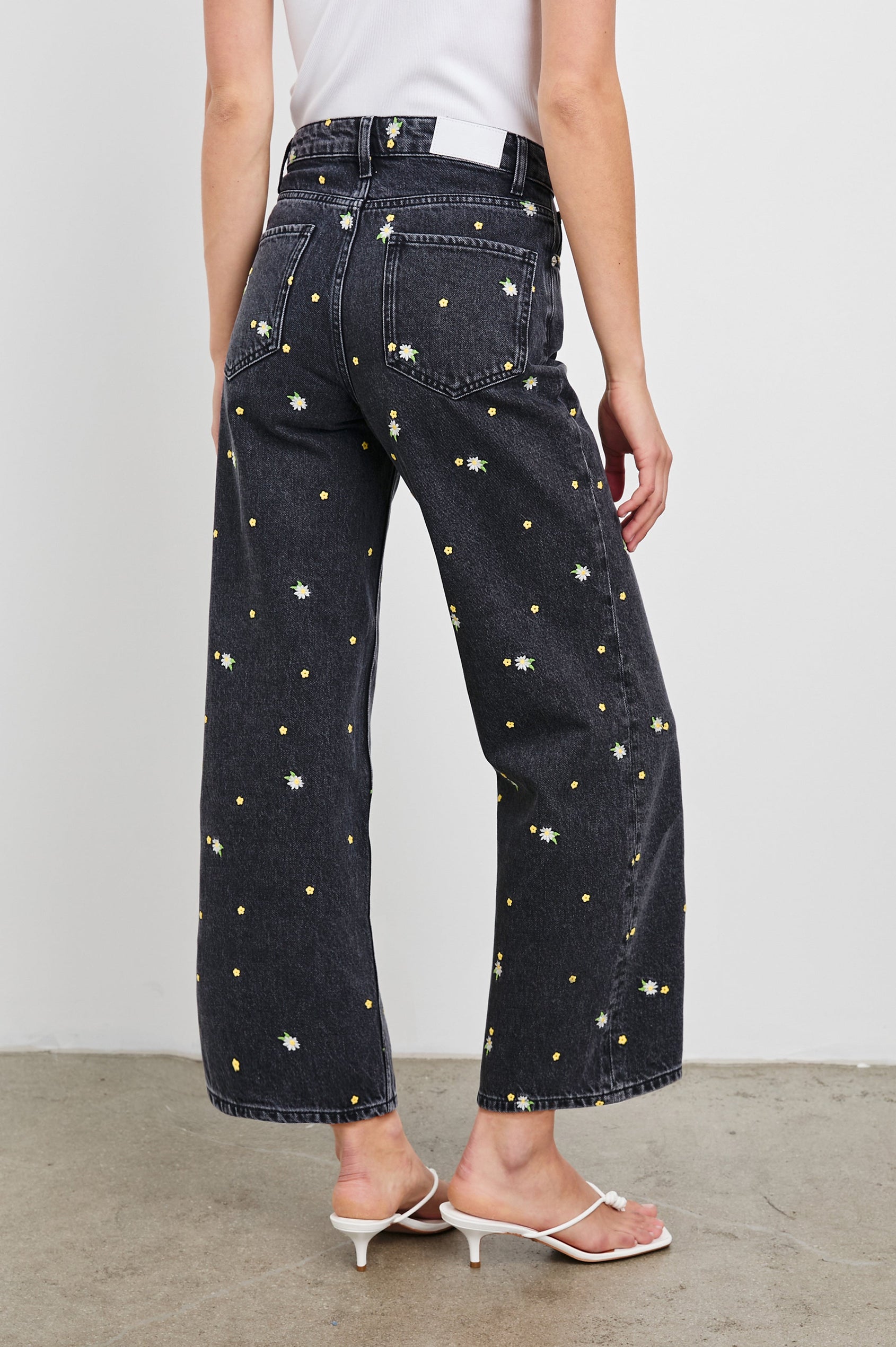 GETTY-CROP-ASH-BLACK-FLORAL-BACK SLIGHT ANGLE