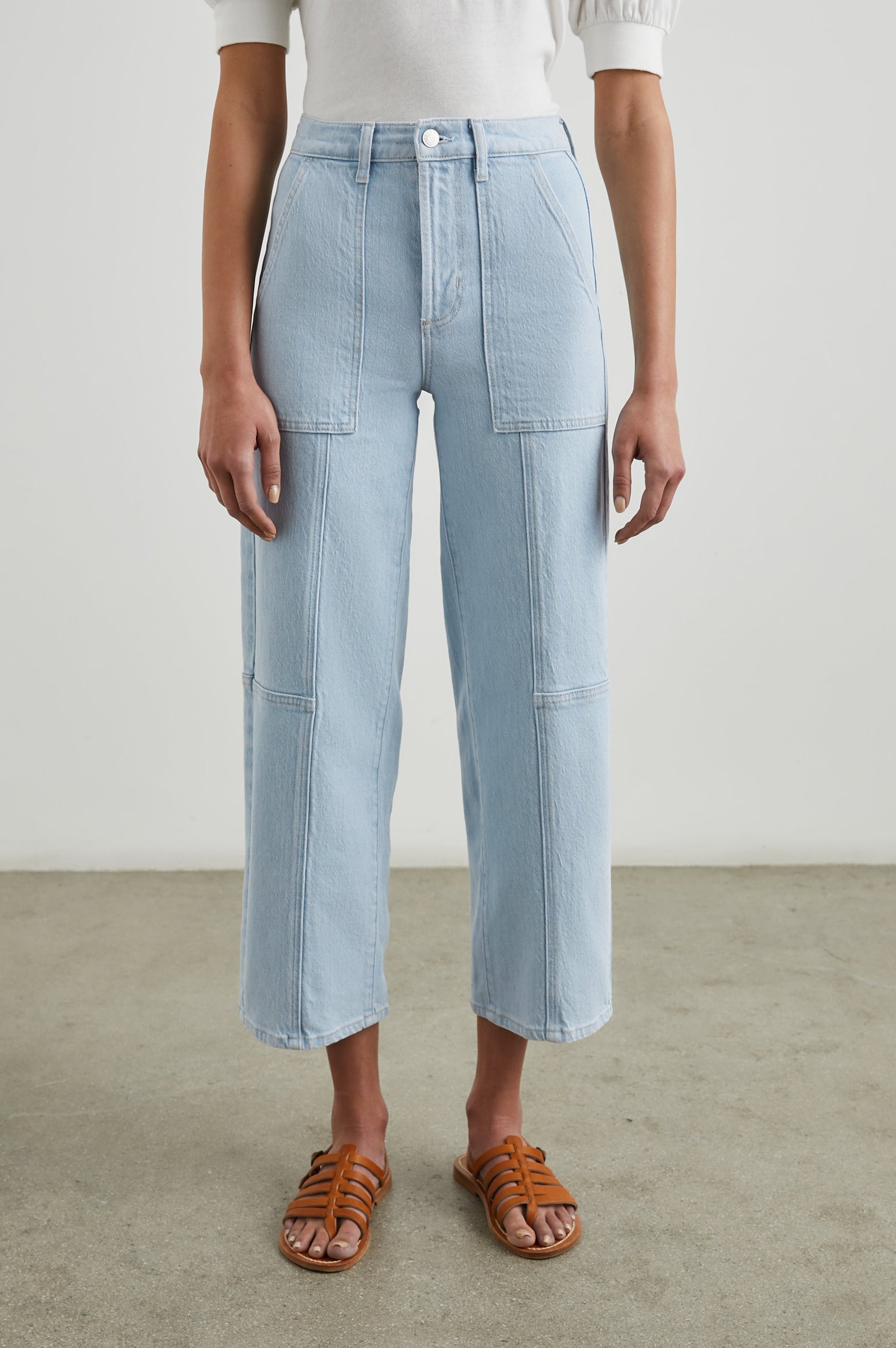 GETTY CROP UTILITY WIDE LEG - OCEANVIEW - FRONT BODY