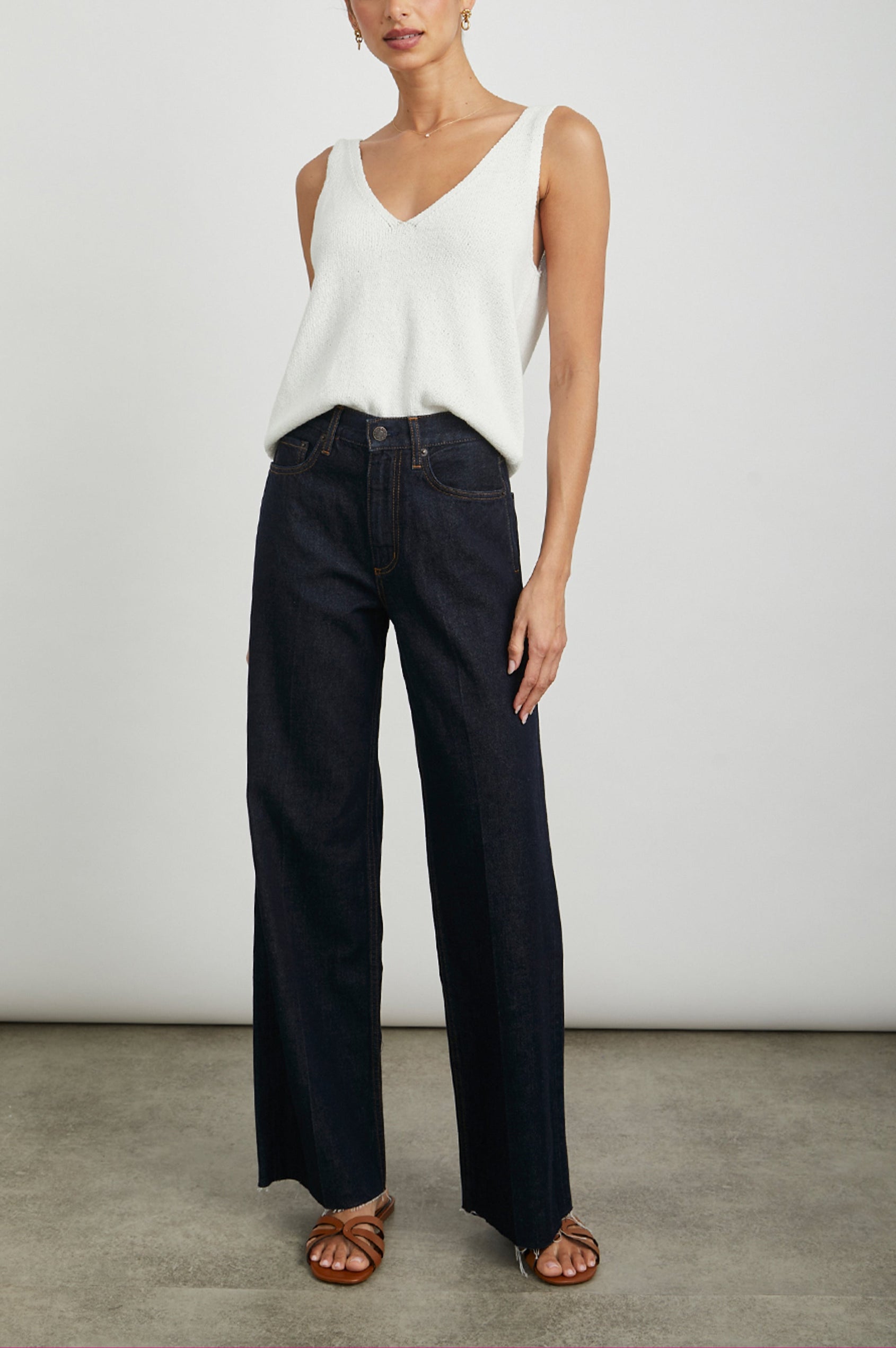 GETTY-MIDNIGHT-BLUES-FULL FRONT BODY