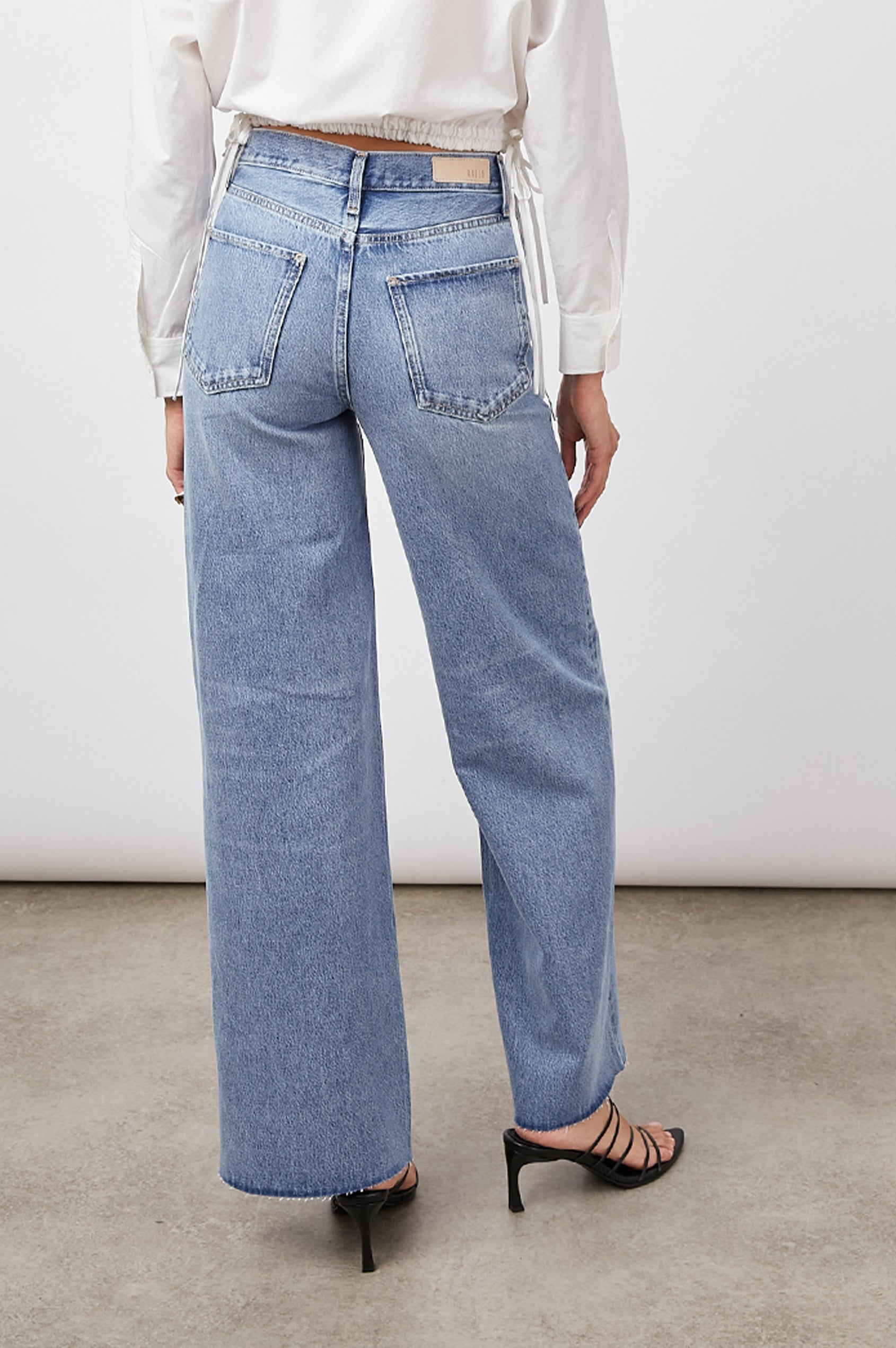 GETTY-WIDE-LEG-BREEZY-BLUE-DISTRESS-BACK