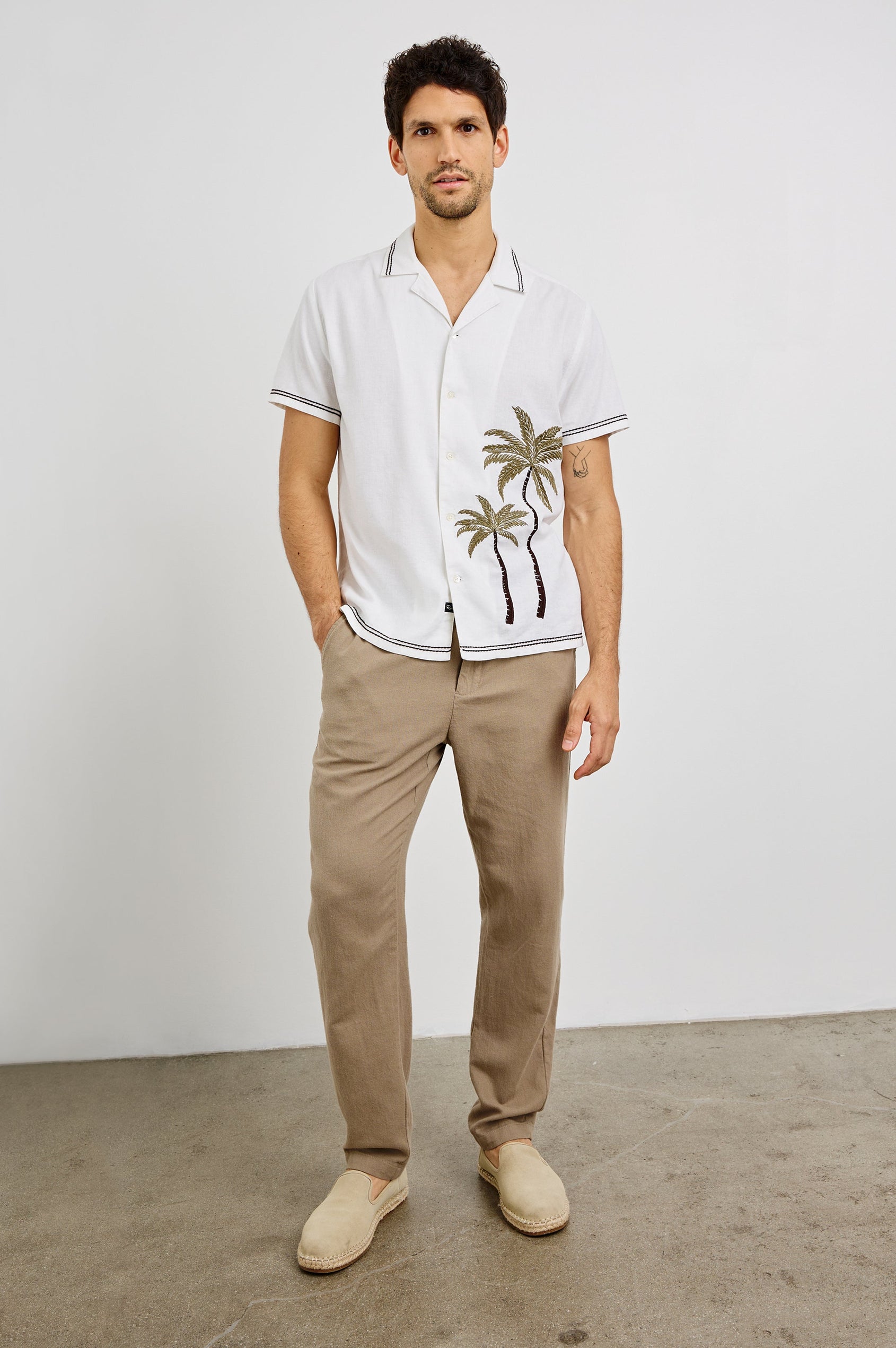 Gibson Collared Button Front Shirt with Short Sleeves, embroidered detail and Contrast Brown Stitching in White Brown Palm Colorway. Front View Shown on Model.