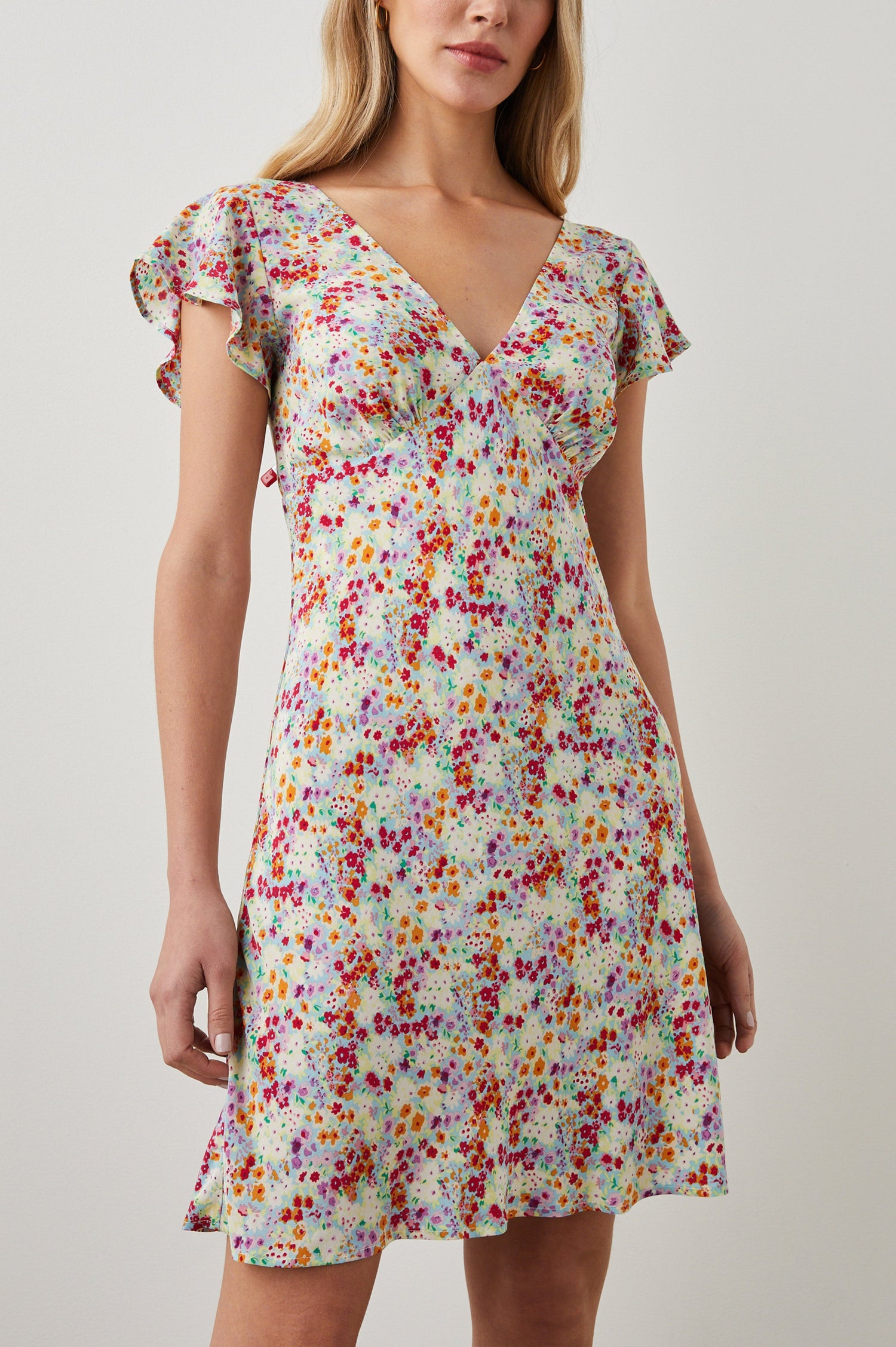 GIGI-FLEUR-FRONT