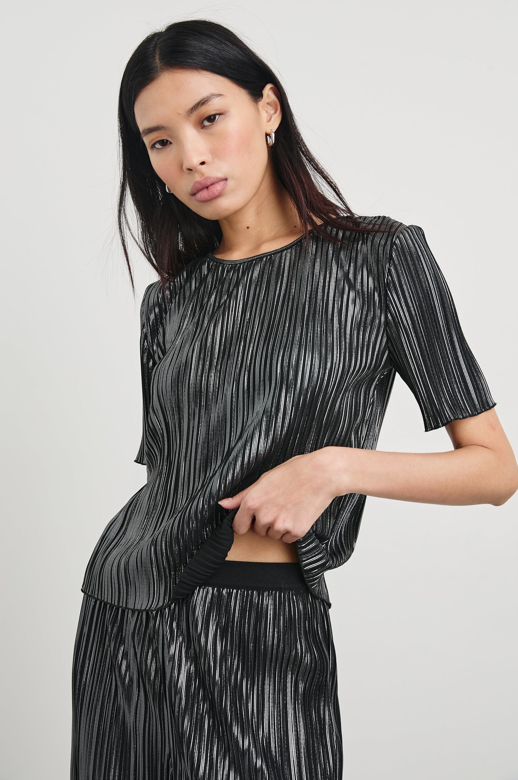 GOLDIE-GUNMETAL-FRONT ANGLE