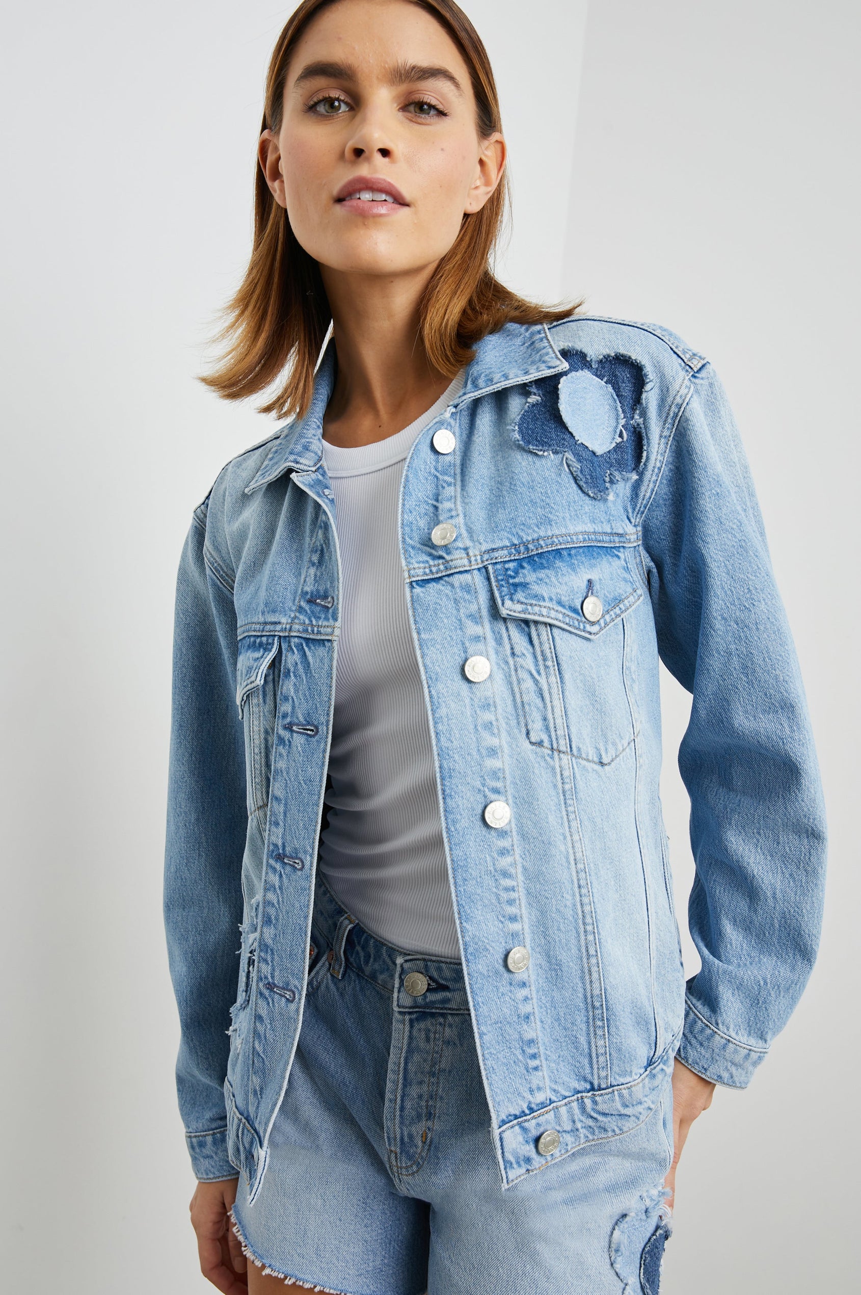 GROVE BOYFRIEND TRUCKER JACKET - INDIGO BLOOM