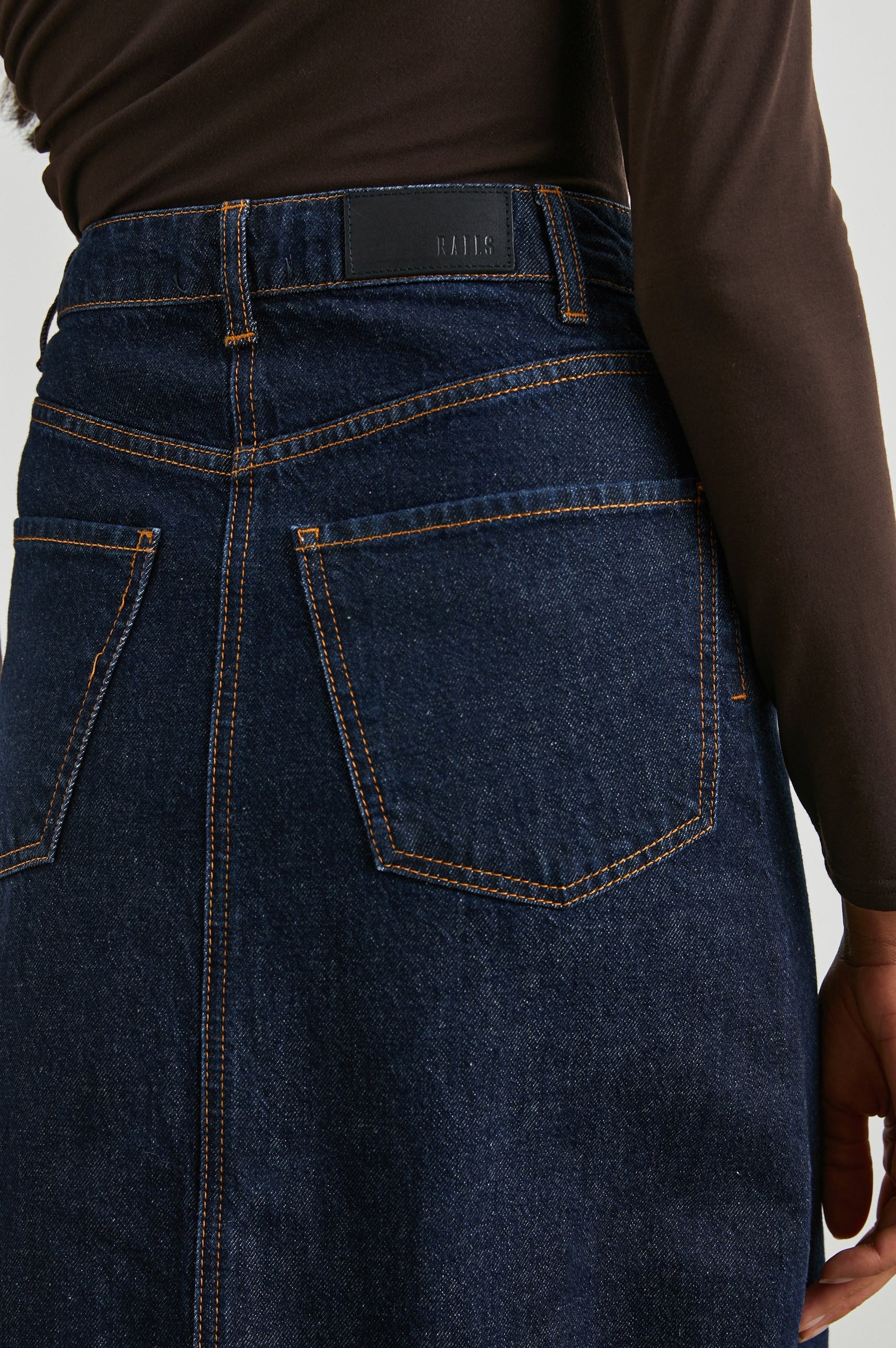 HIGHLAND SKIRT MIDNIGHT BLUES - BACK DETAILS