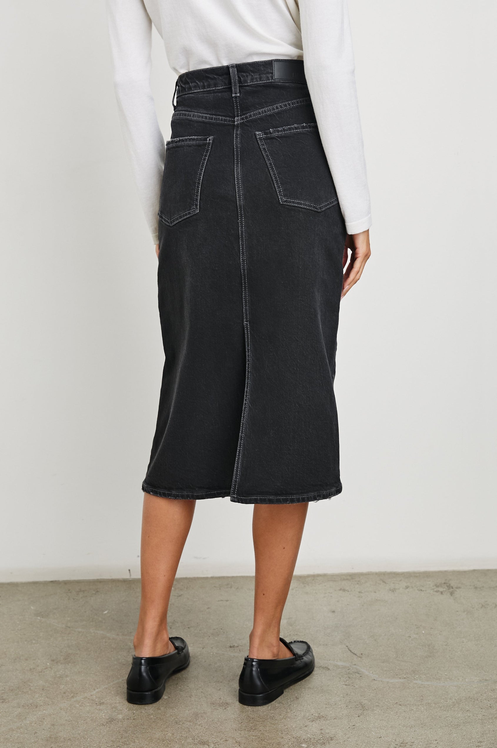 HIGHLAND-SPELLBOUND-BACK