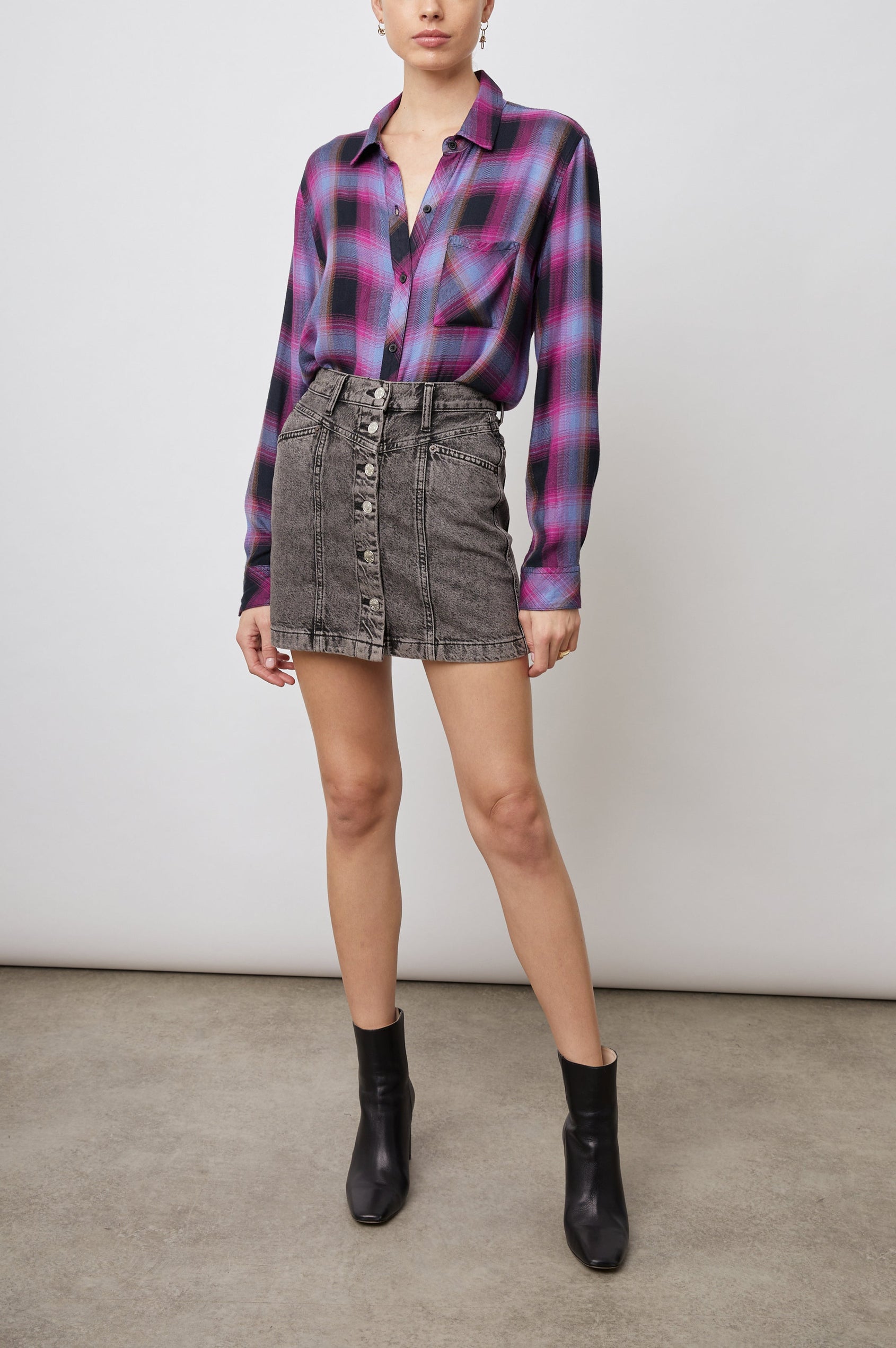 HUNTER-NAVY-MAGENTA-SKY-FULL FRONT BODY