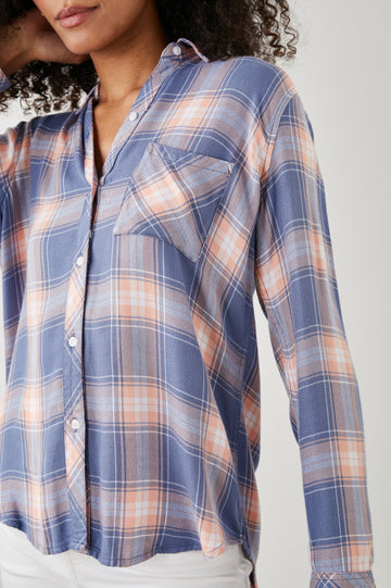 HUNTER SHIRT STEEL PEACH - DETAIL